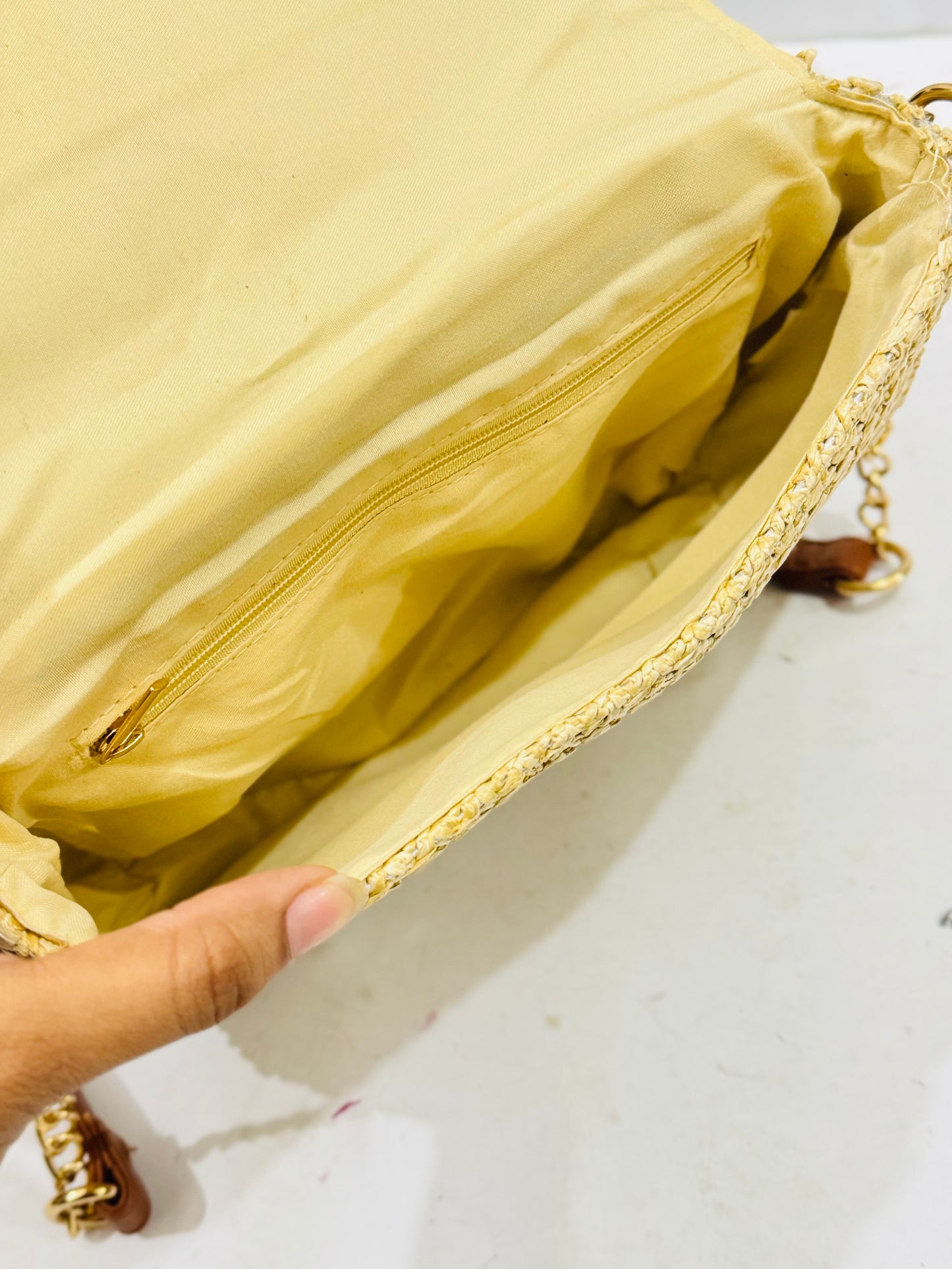 Straw flip |Crossbody