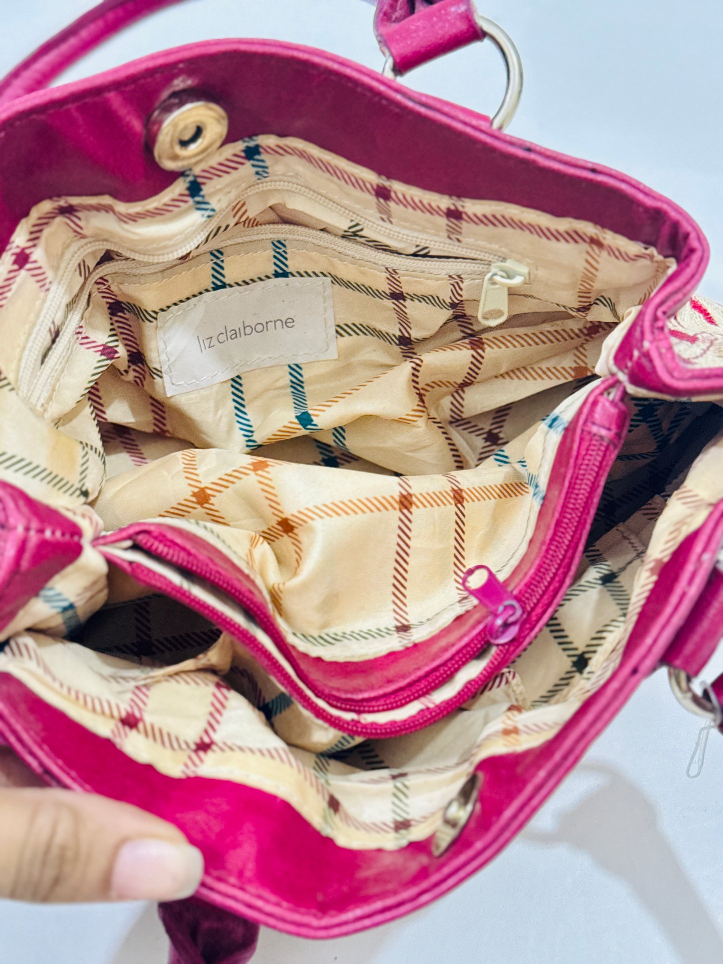 LIZ CLAIBORNE