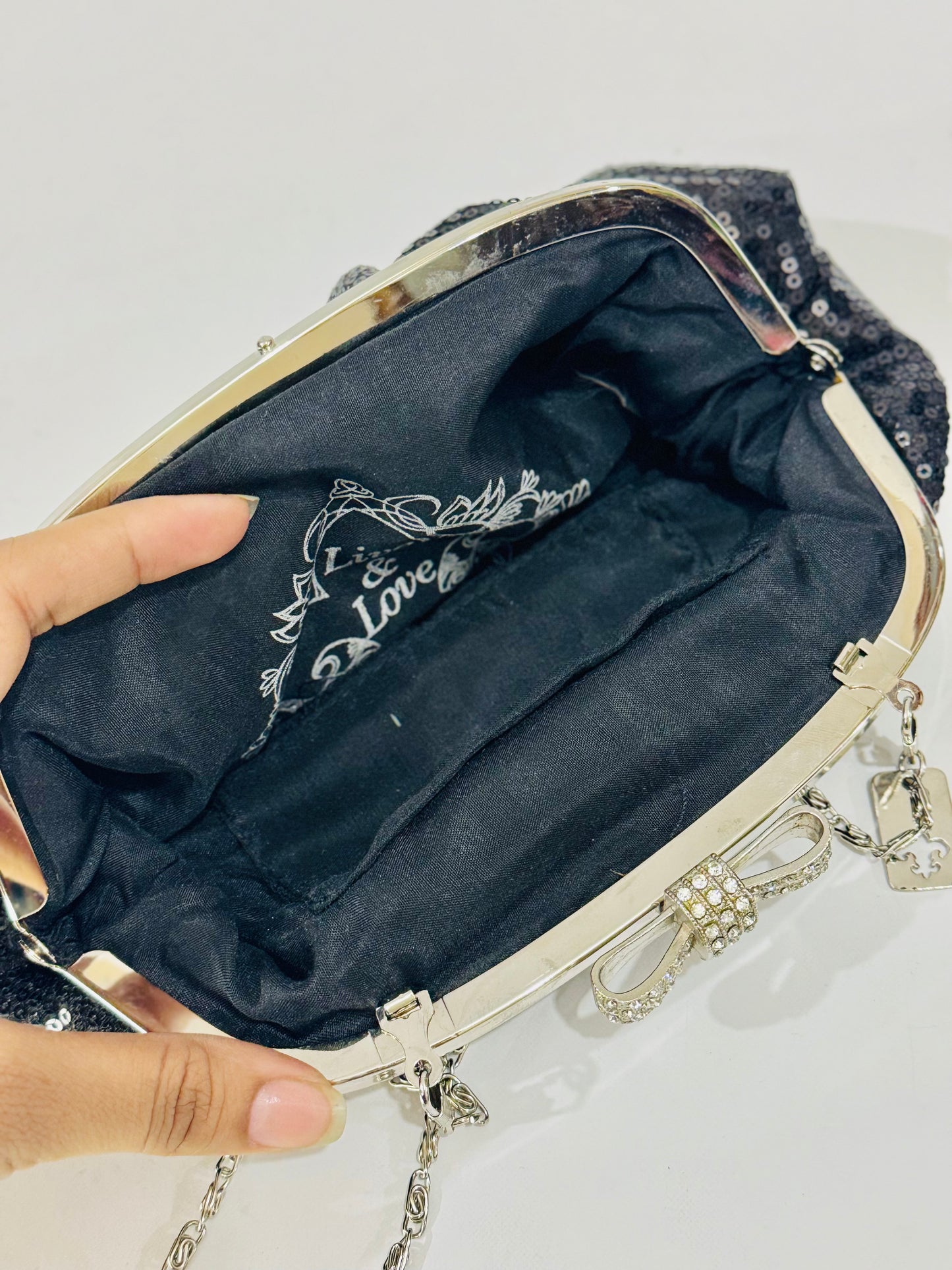 SEQUINS | CLUTCH BAG
