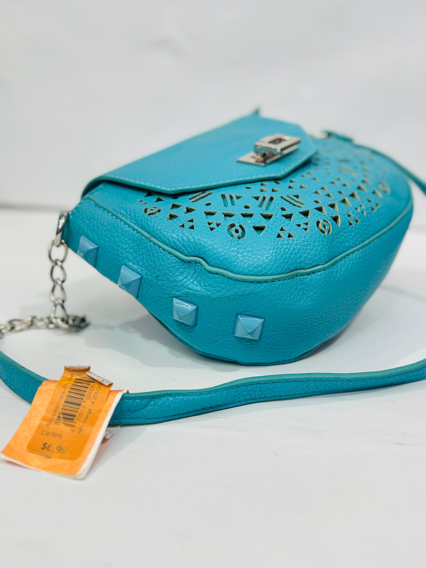 C Leather |Flip Crossbody