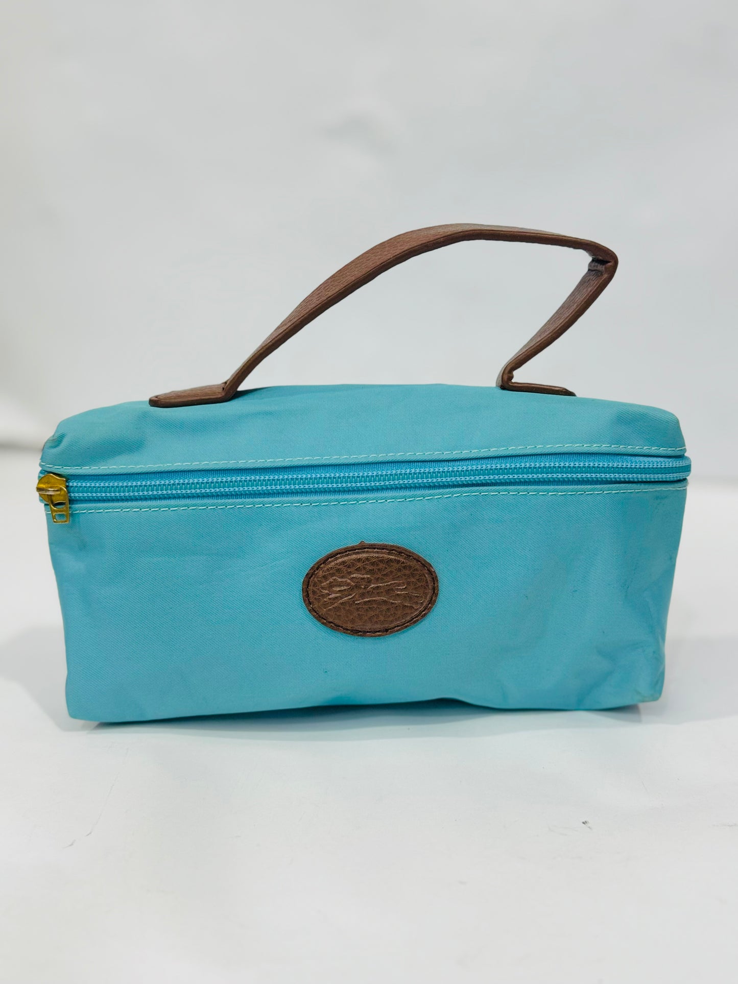 LC |Pouch