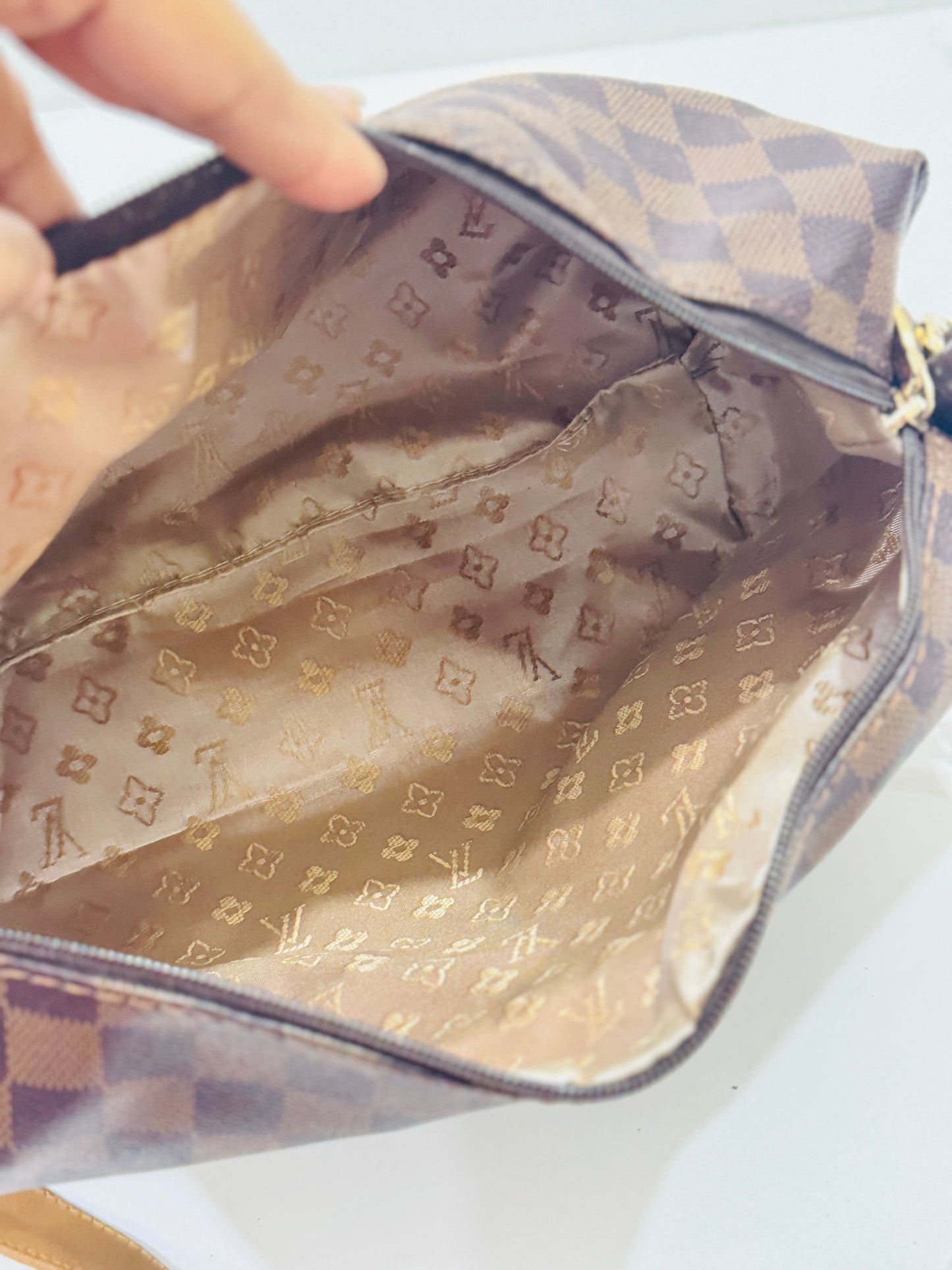 LV