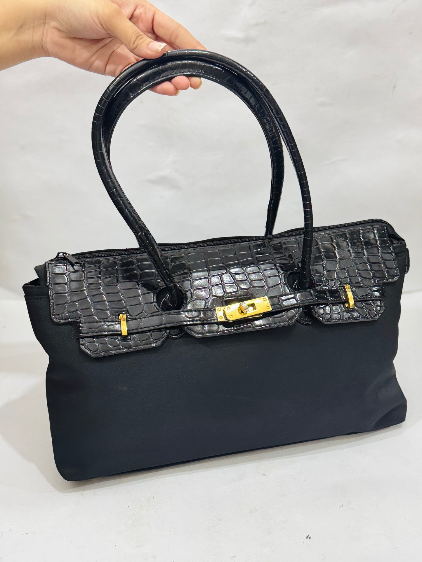 Zipper tote bag