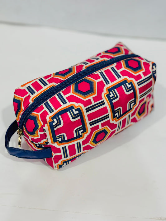 Contents |Pouch