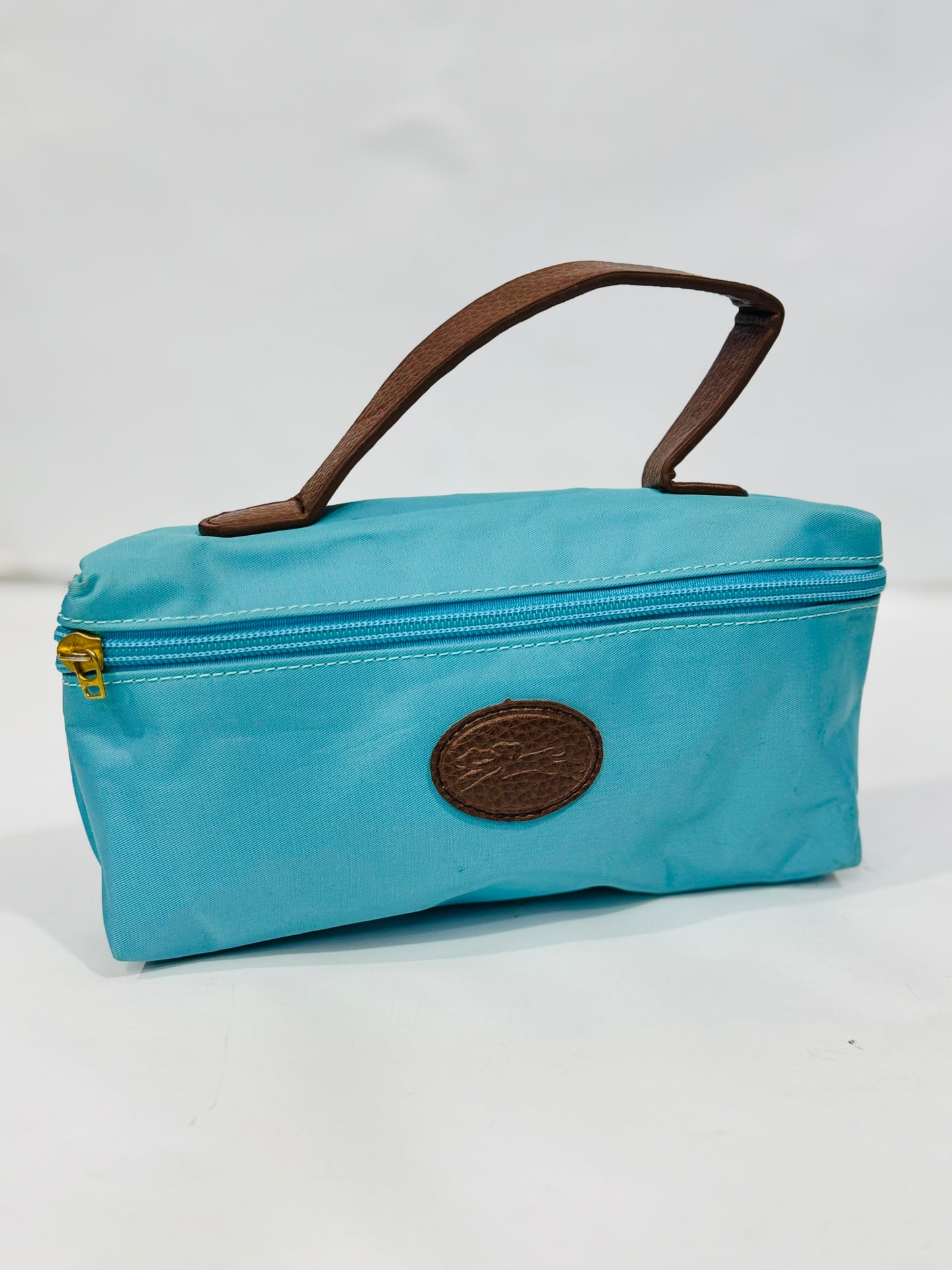 LC |Pouch