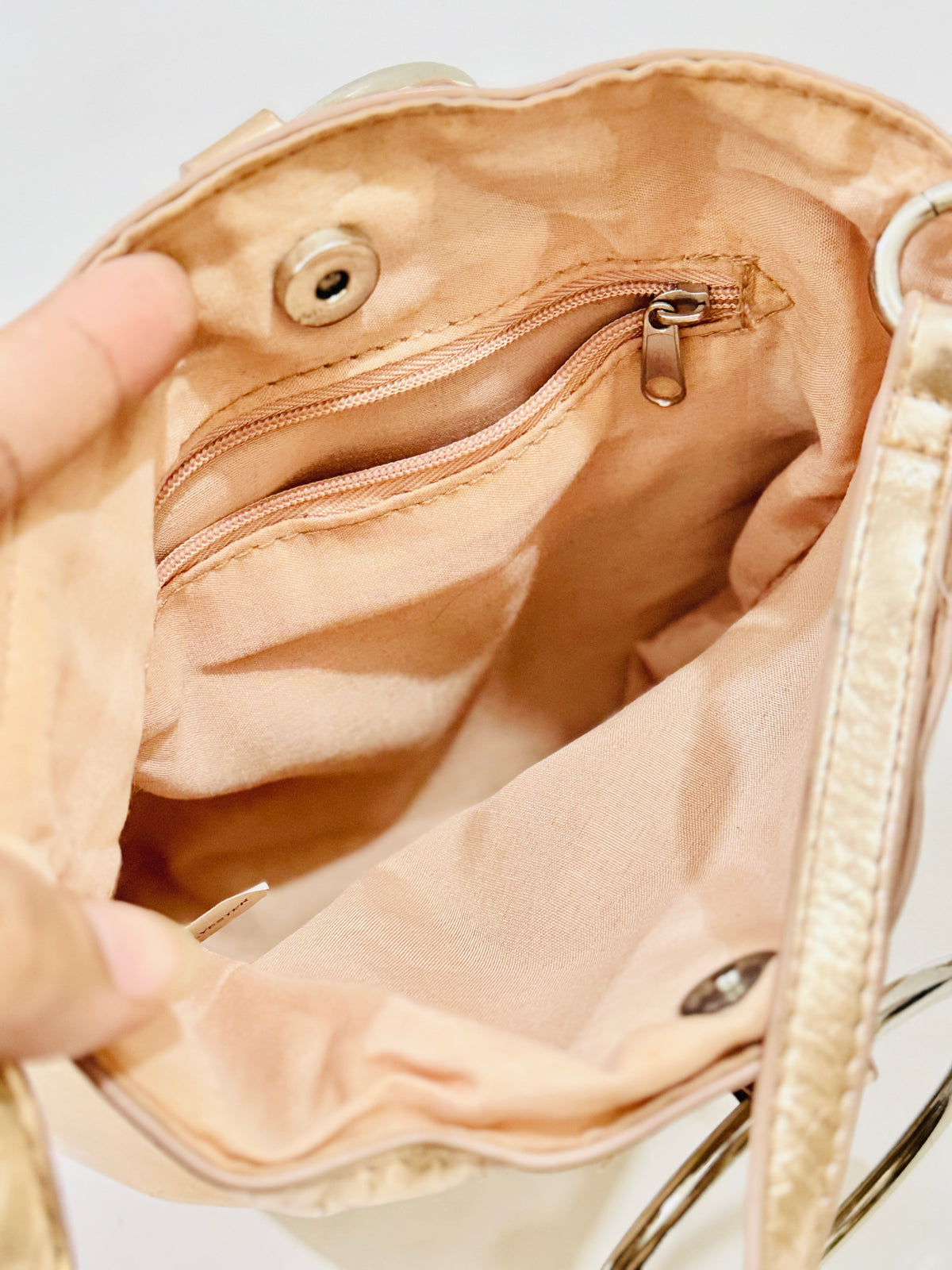 BANGLE | BUCKET BAG