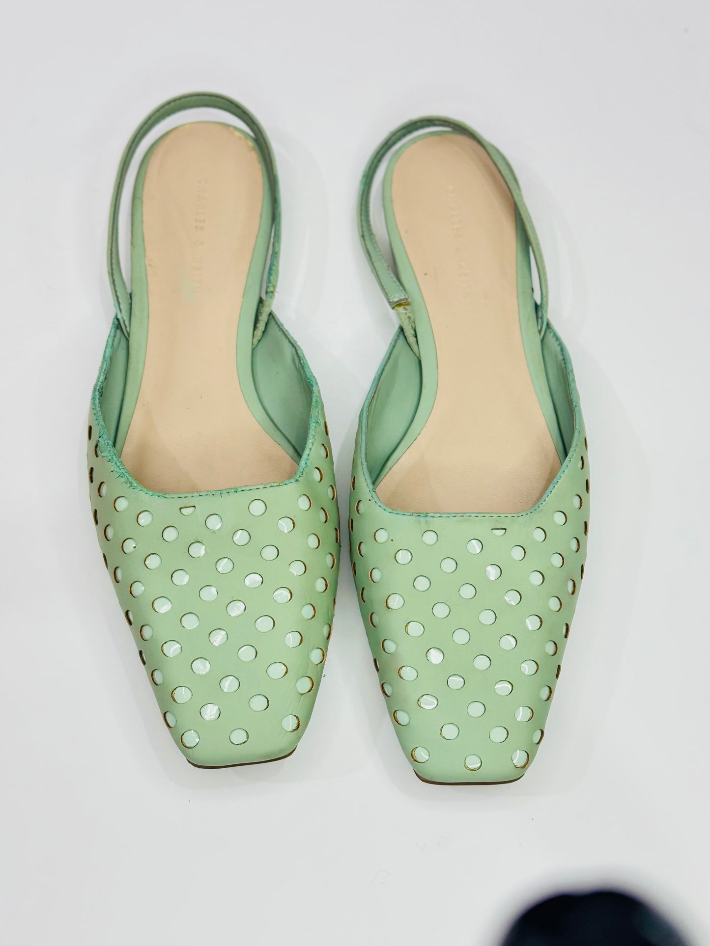 CHARLES & KEITH | 37/38