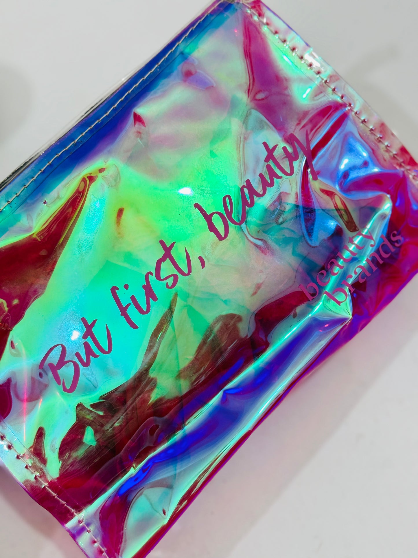 Holographic | Transparent pouch