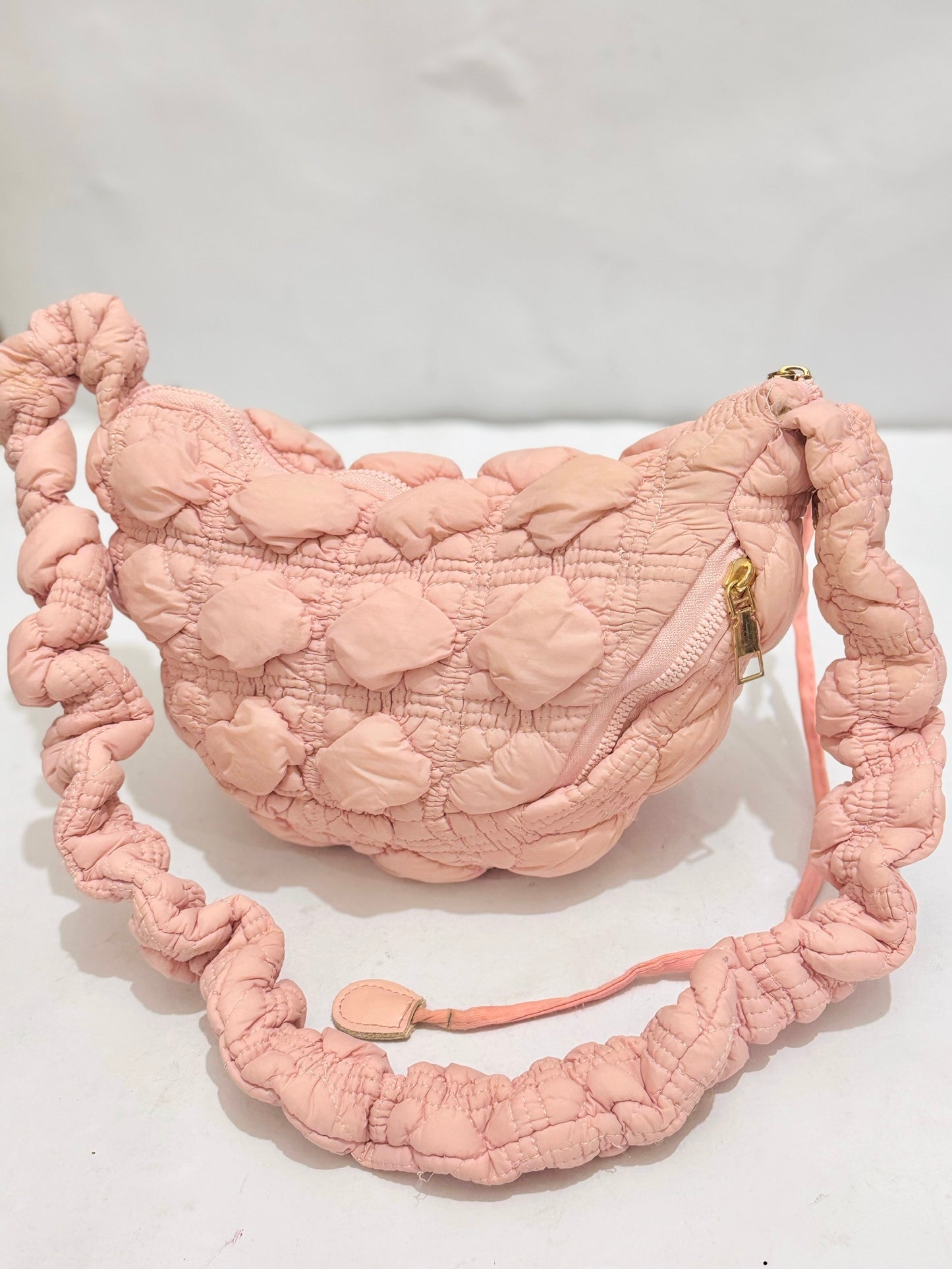 SHEIN |Parachute Heart Shoulder Bag