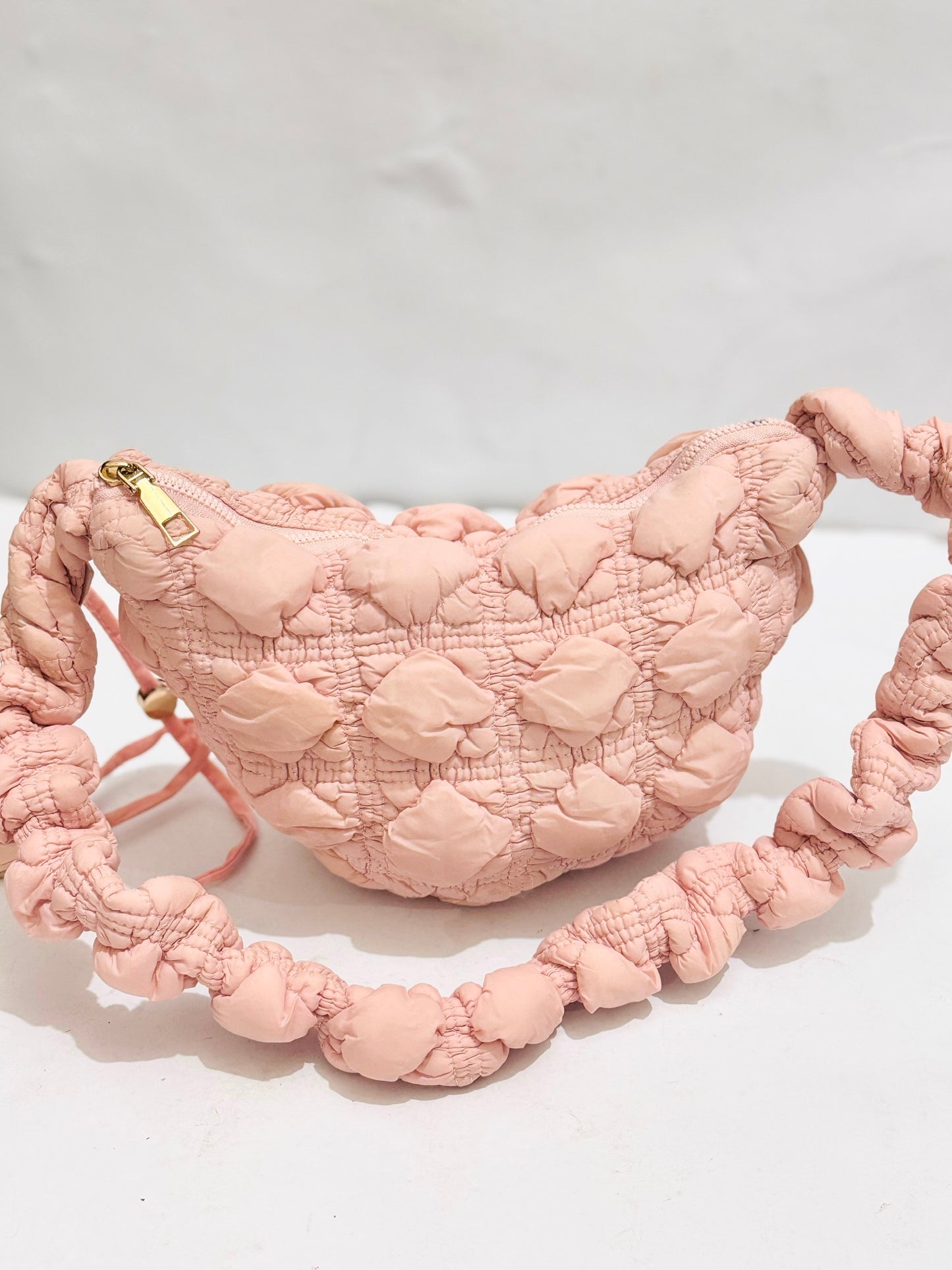 SHEIN |Parachute Heart Shoulder Bag