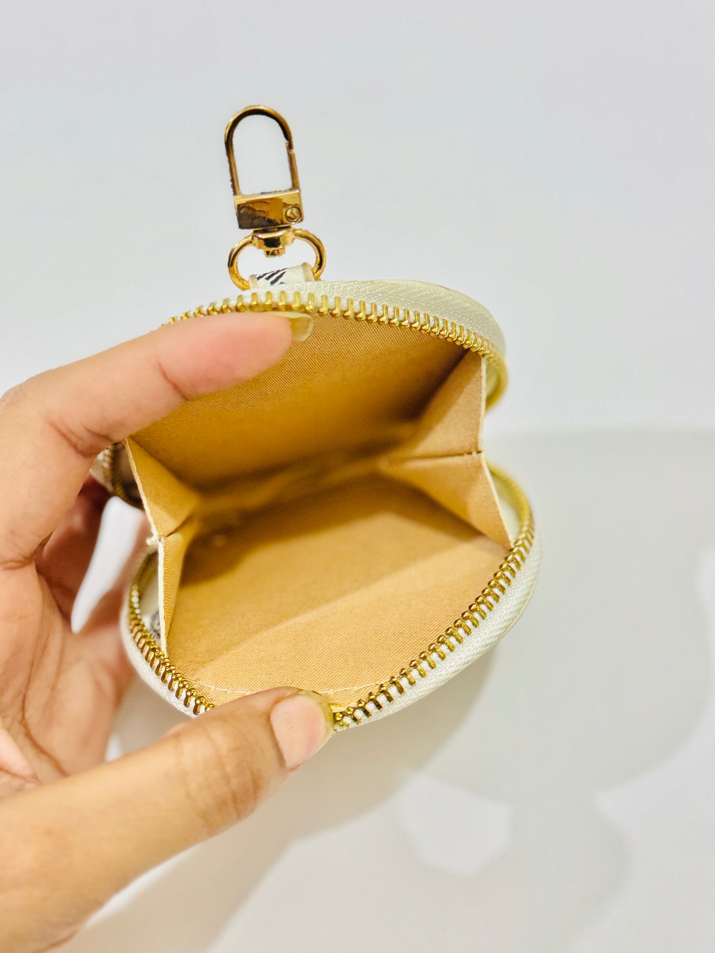 KEYCHAIN | POUCH