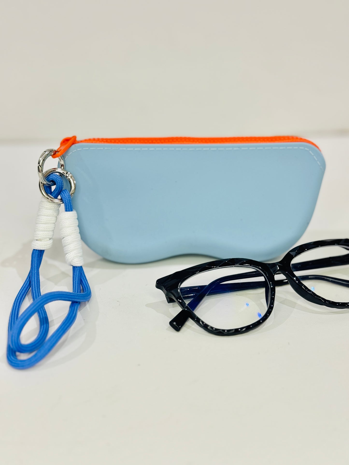 GLASSES | CASE