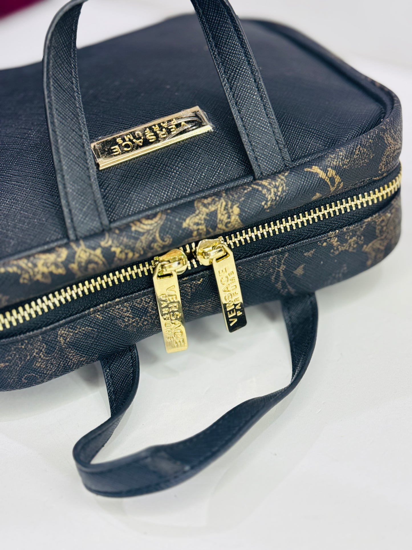 VERSACE
