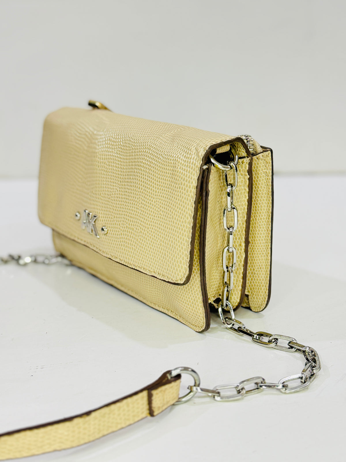 ANNE KLEIN