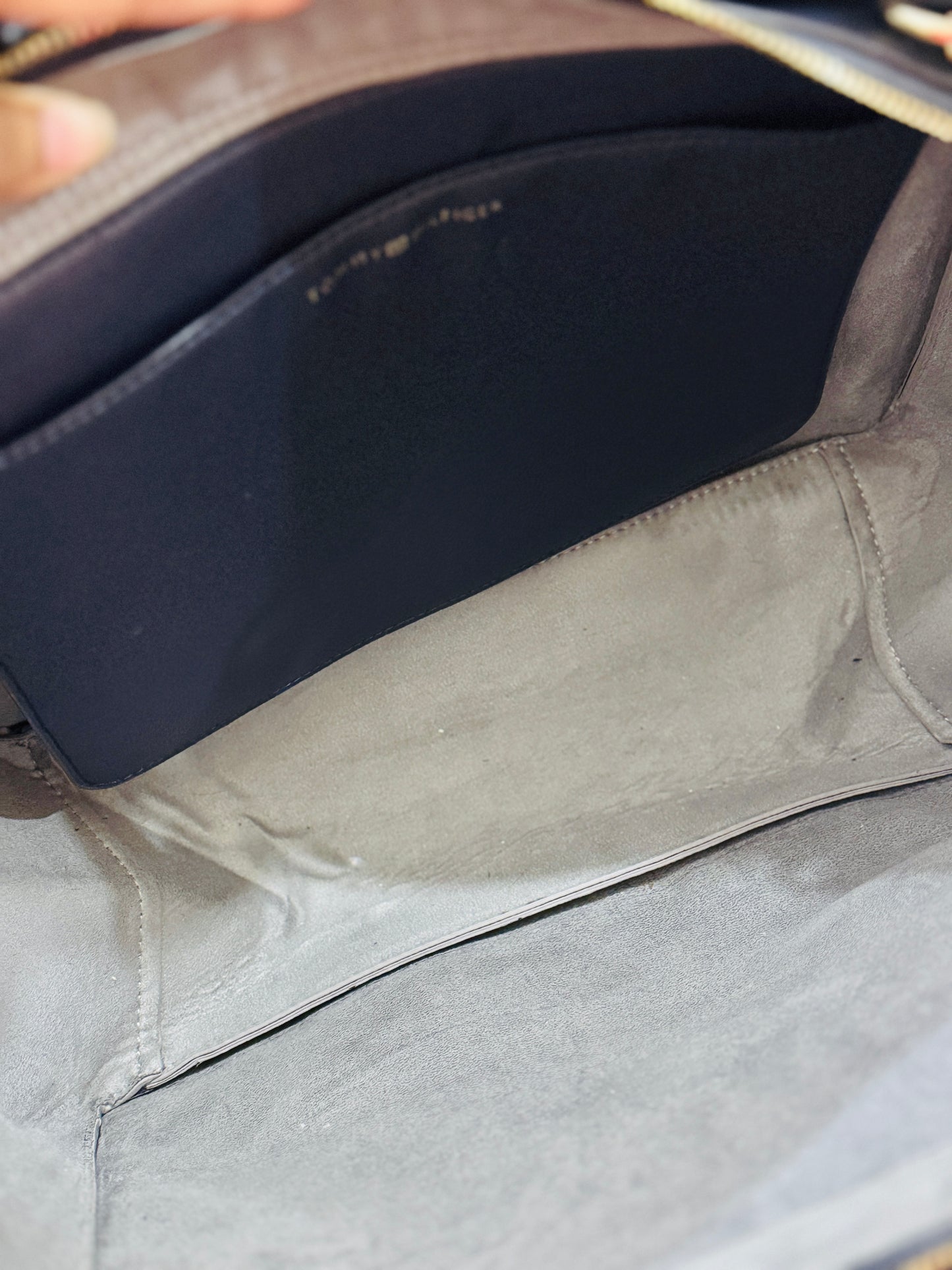 TOMMY HILFIGER