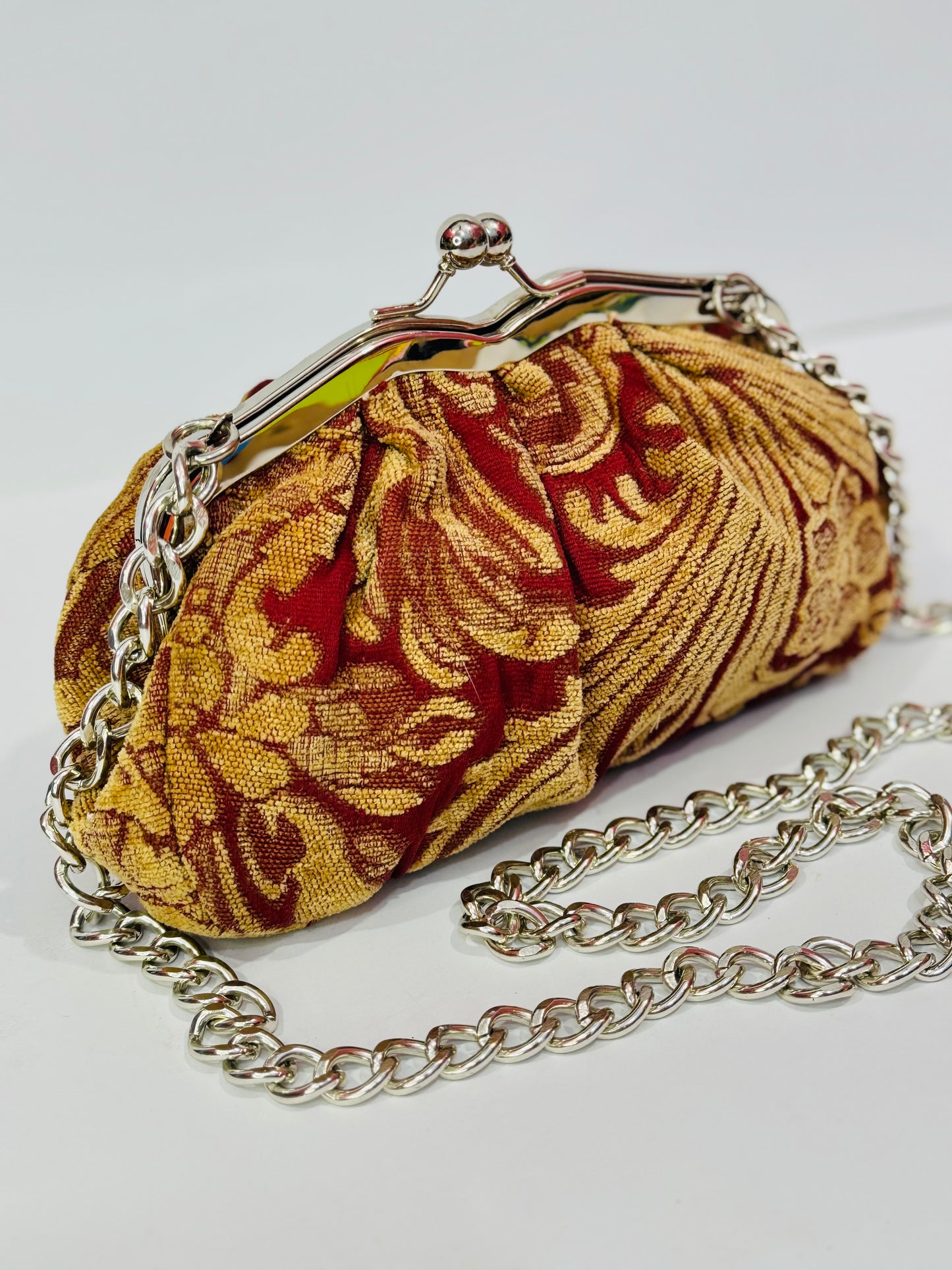 APT9