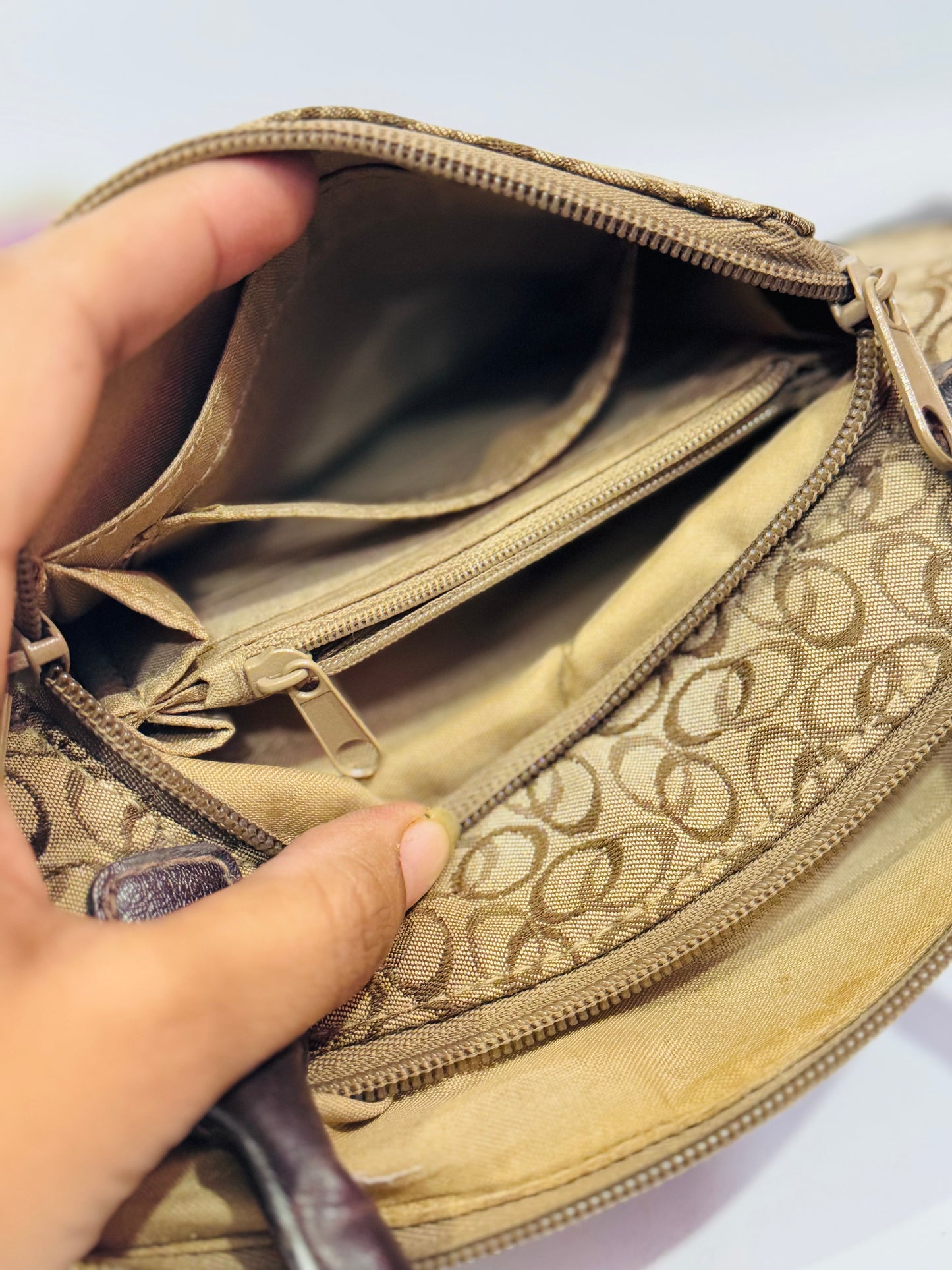 Hand | Bag