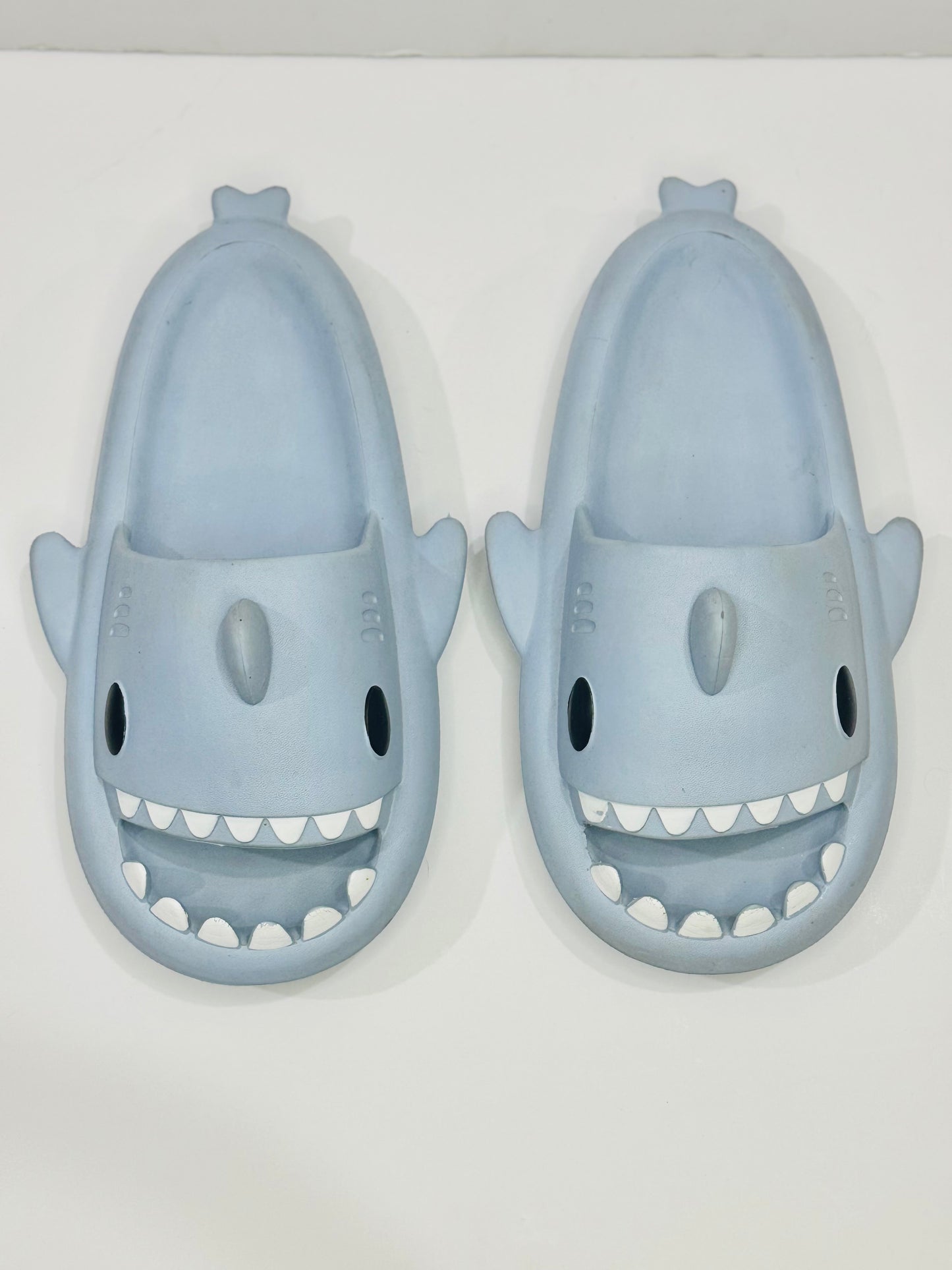 SHARK SLIDES | 40/41