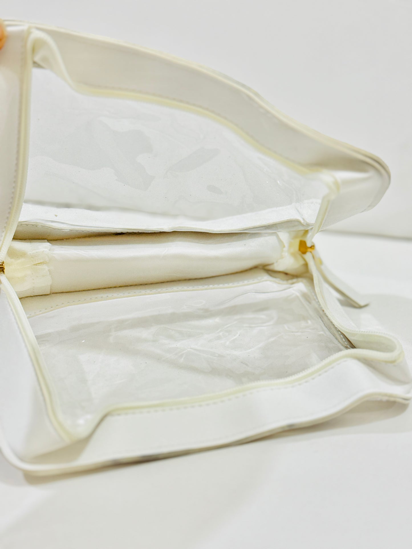 Transparent | Organiser
