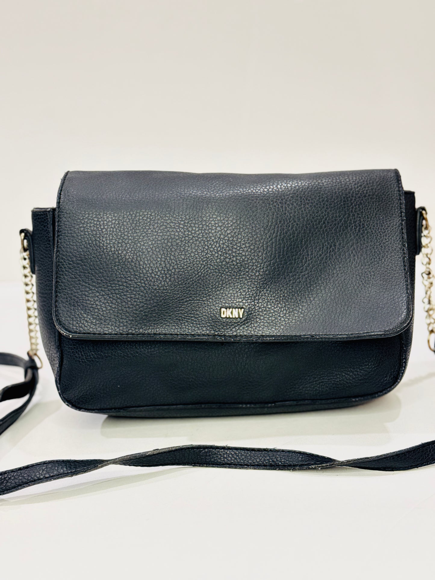 DKNY