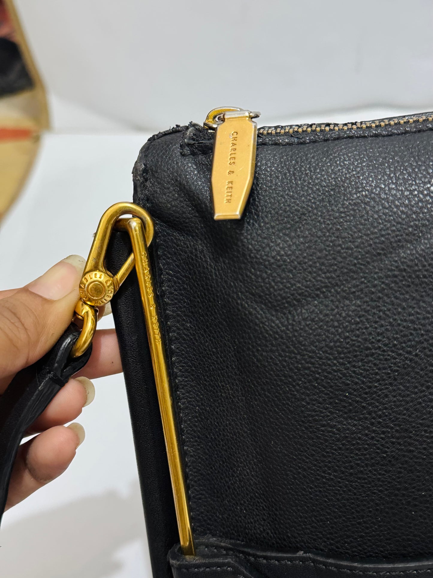 Charles & Keith |crossbody