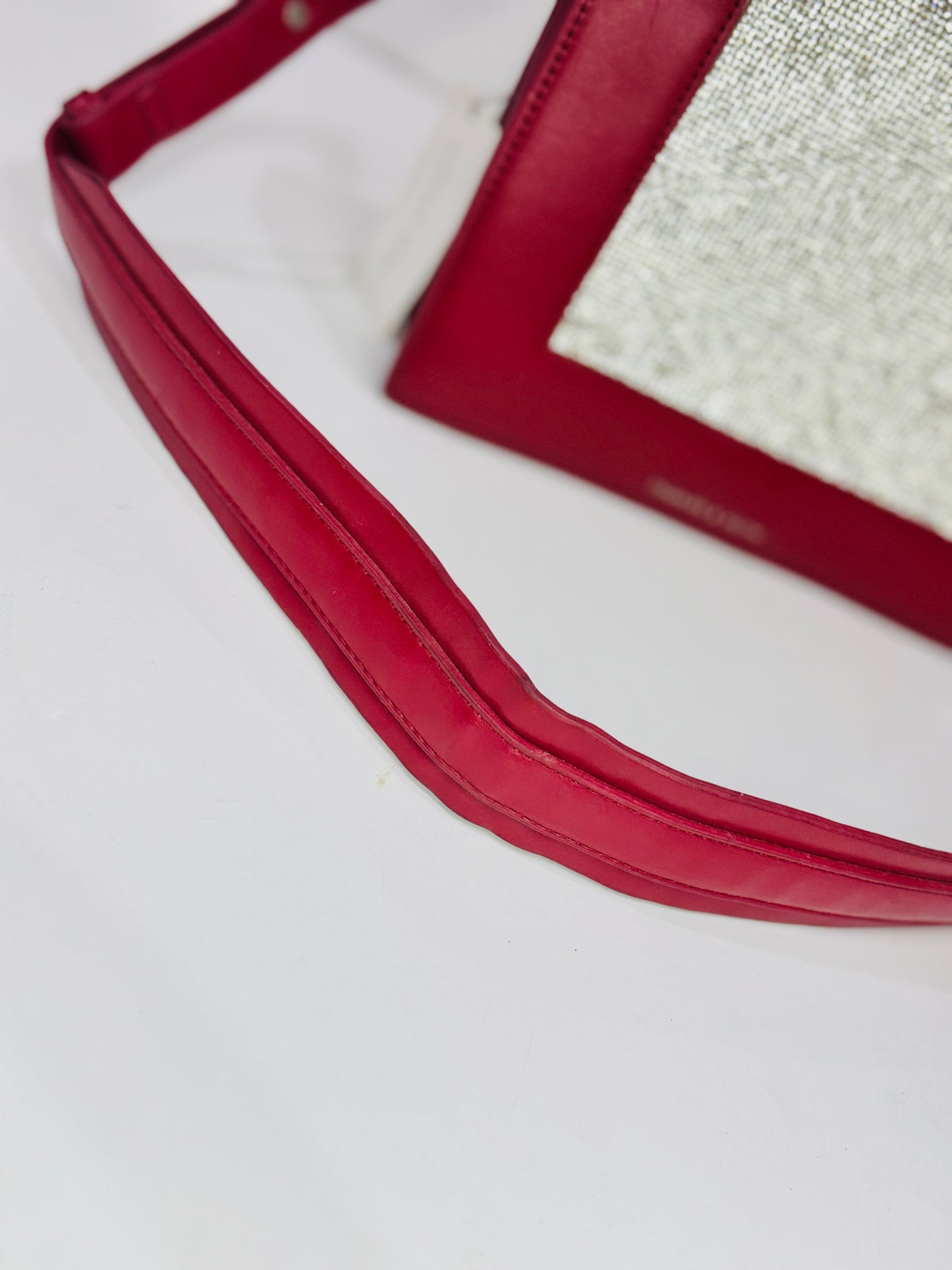 CHARLES & KEITH | TAG 🏷️