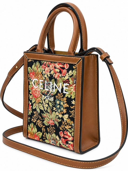 CÉLINE PARIS