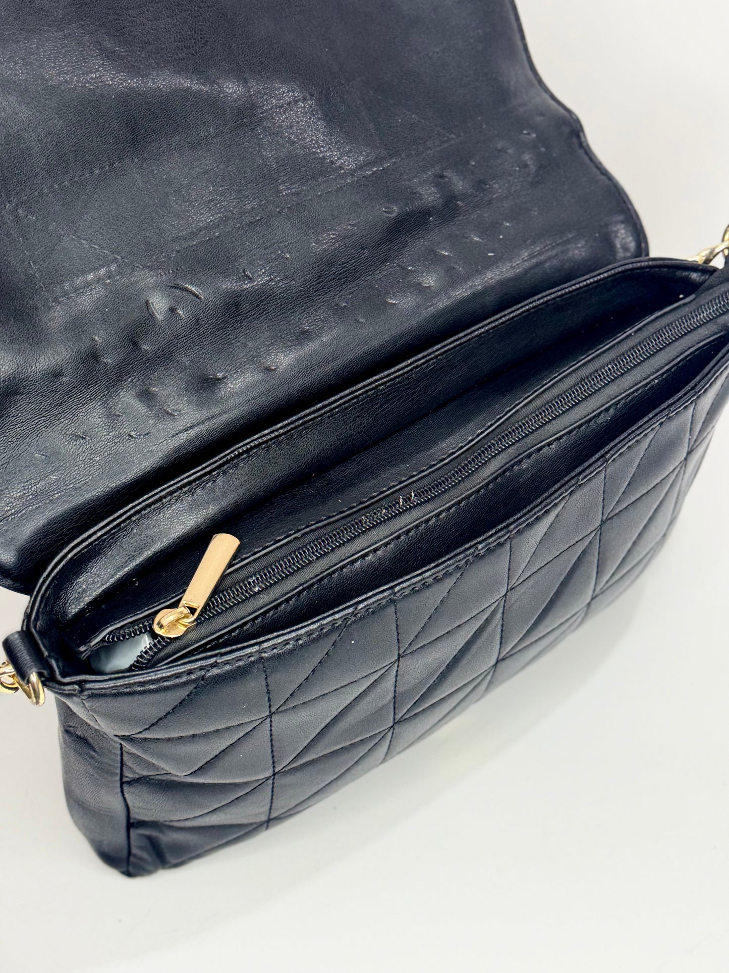 Flip | Shoulder Bag