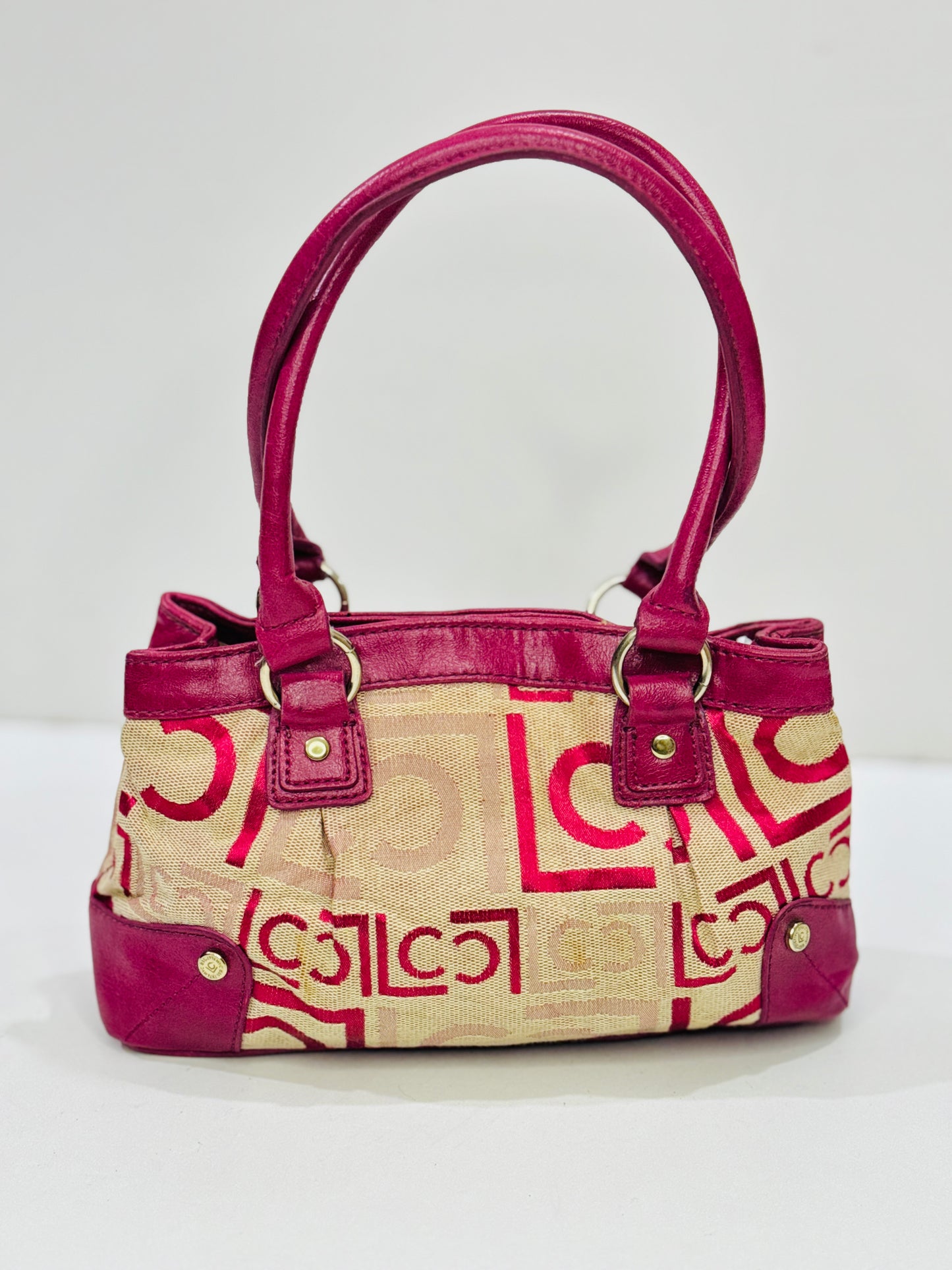 LIZ CLAIBORNE