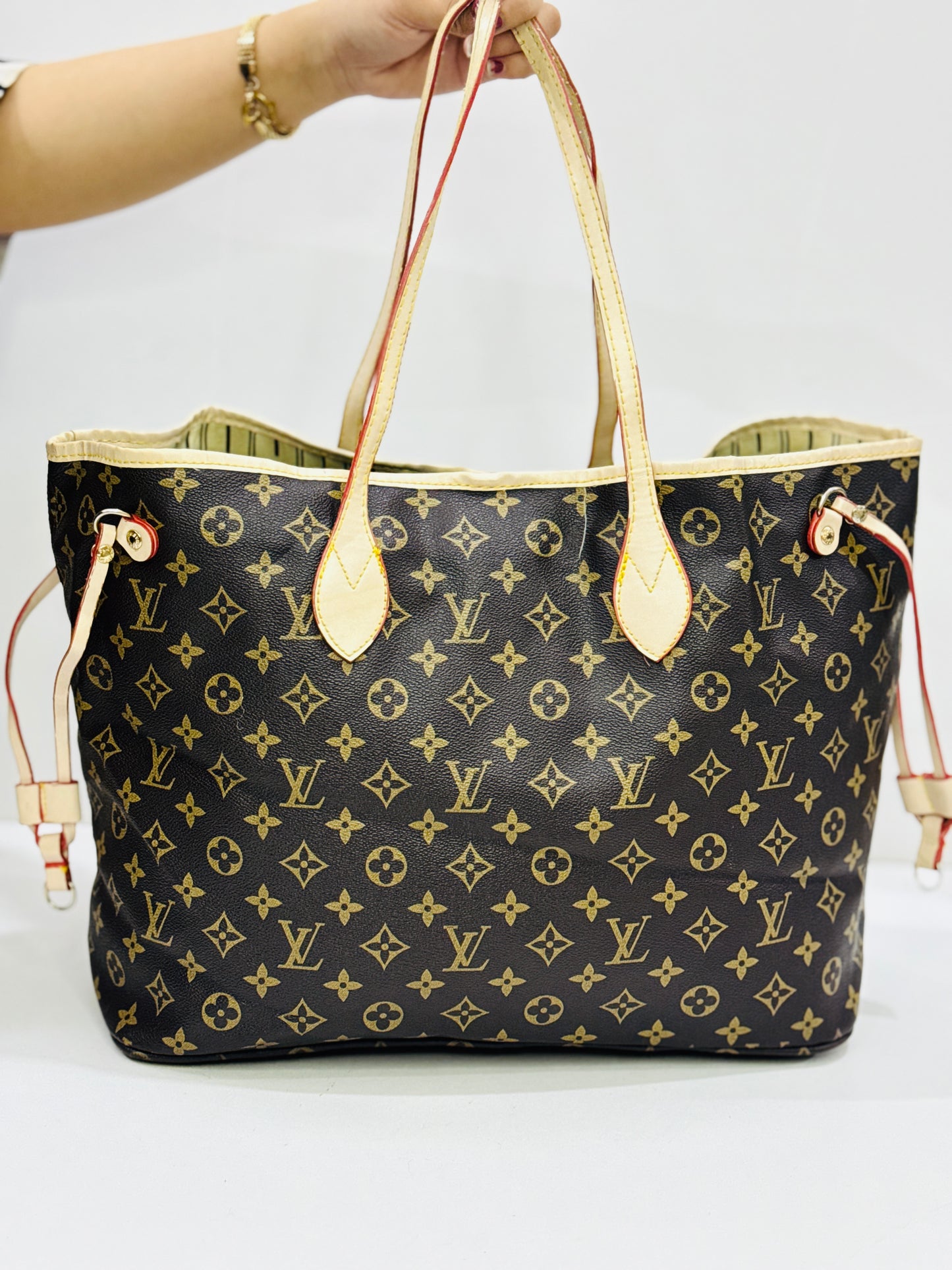 LV