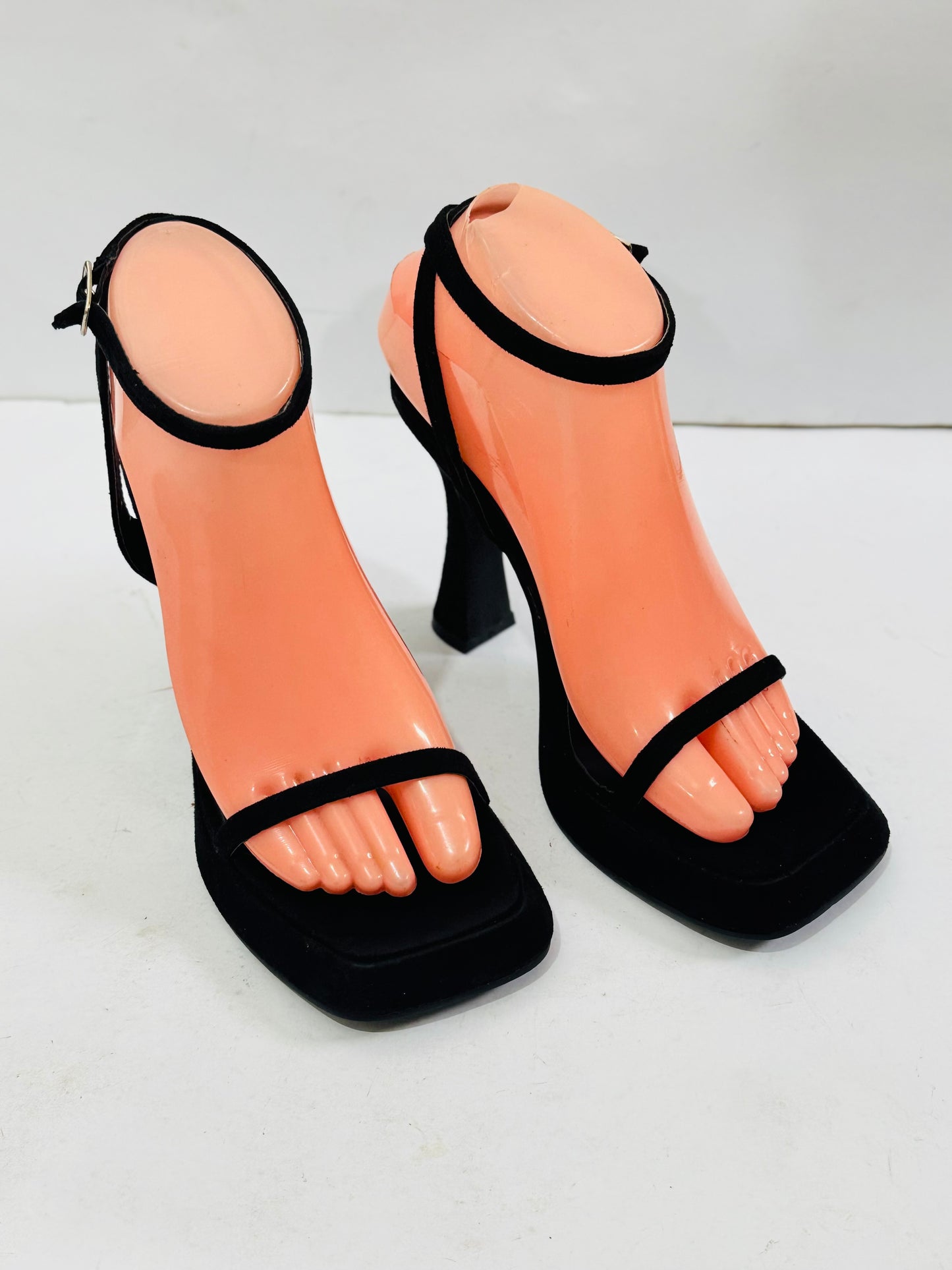 Zcode Suede Heels |pk 8/9