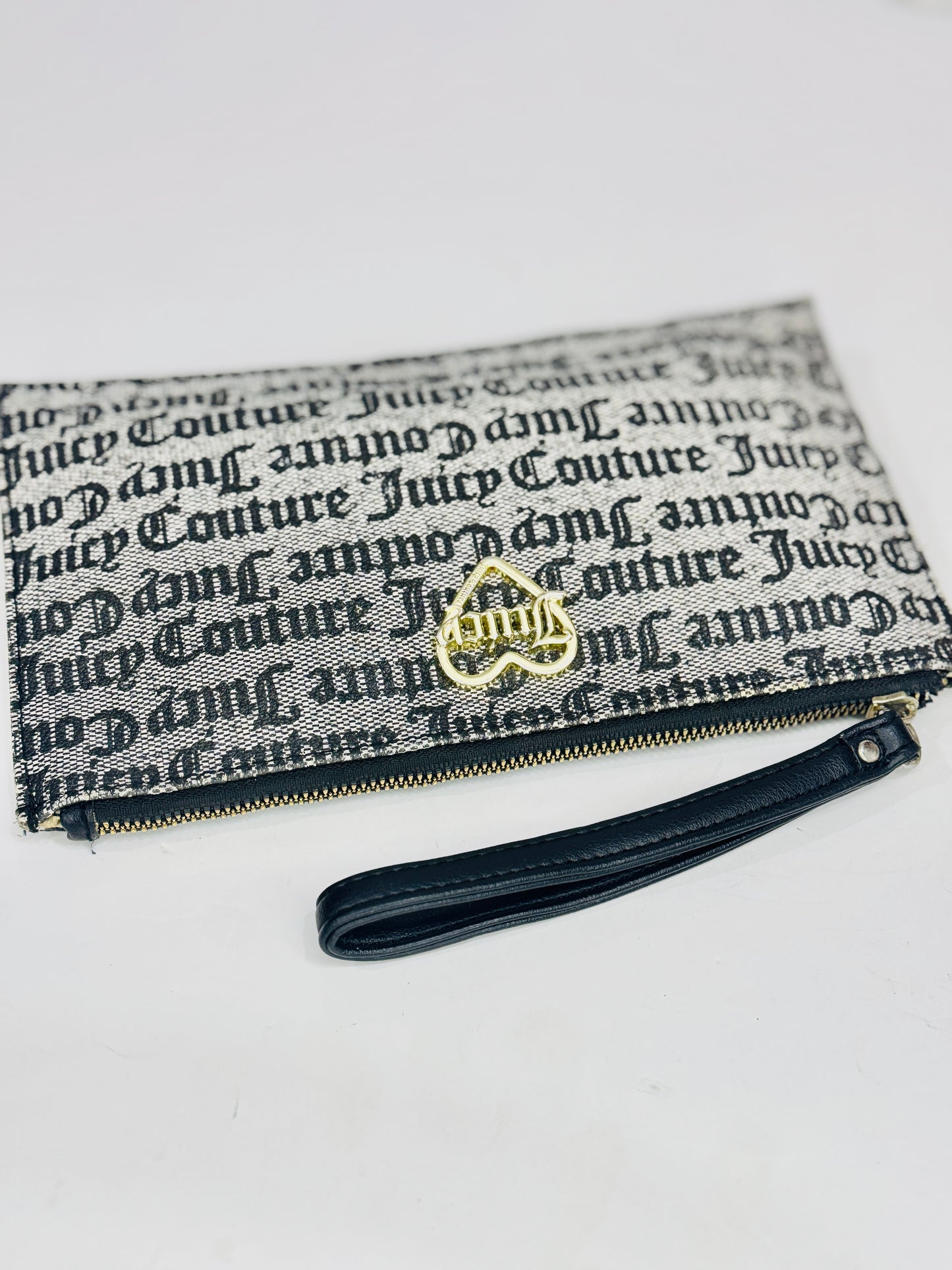 JUICY COUTURE