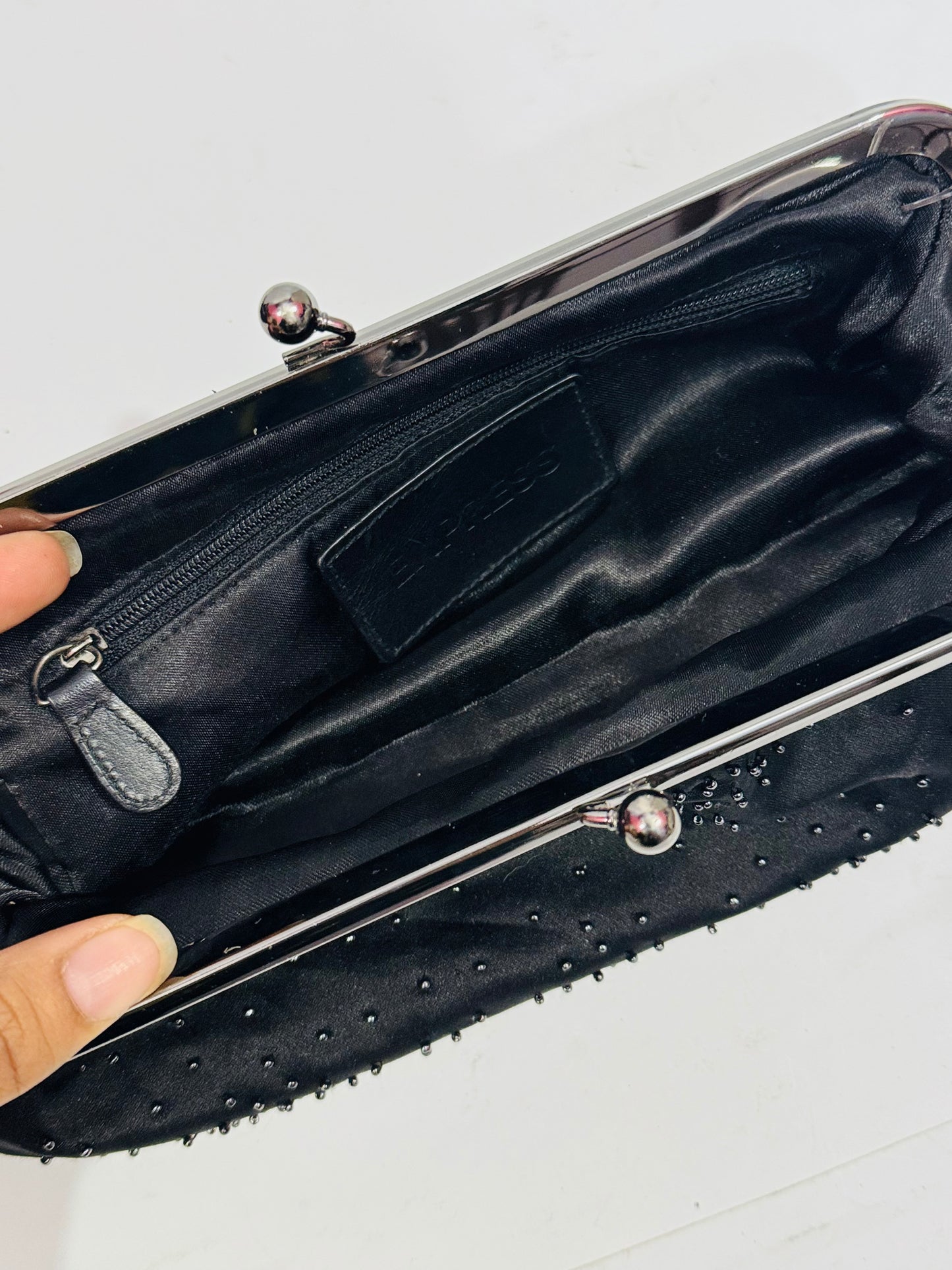 Express |Beaded Clutch