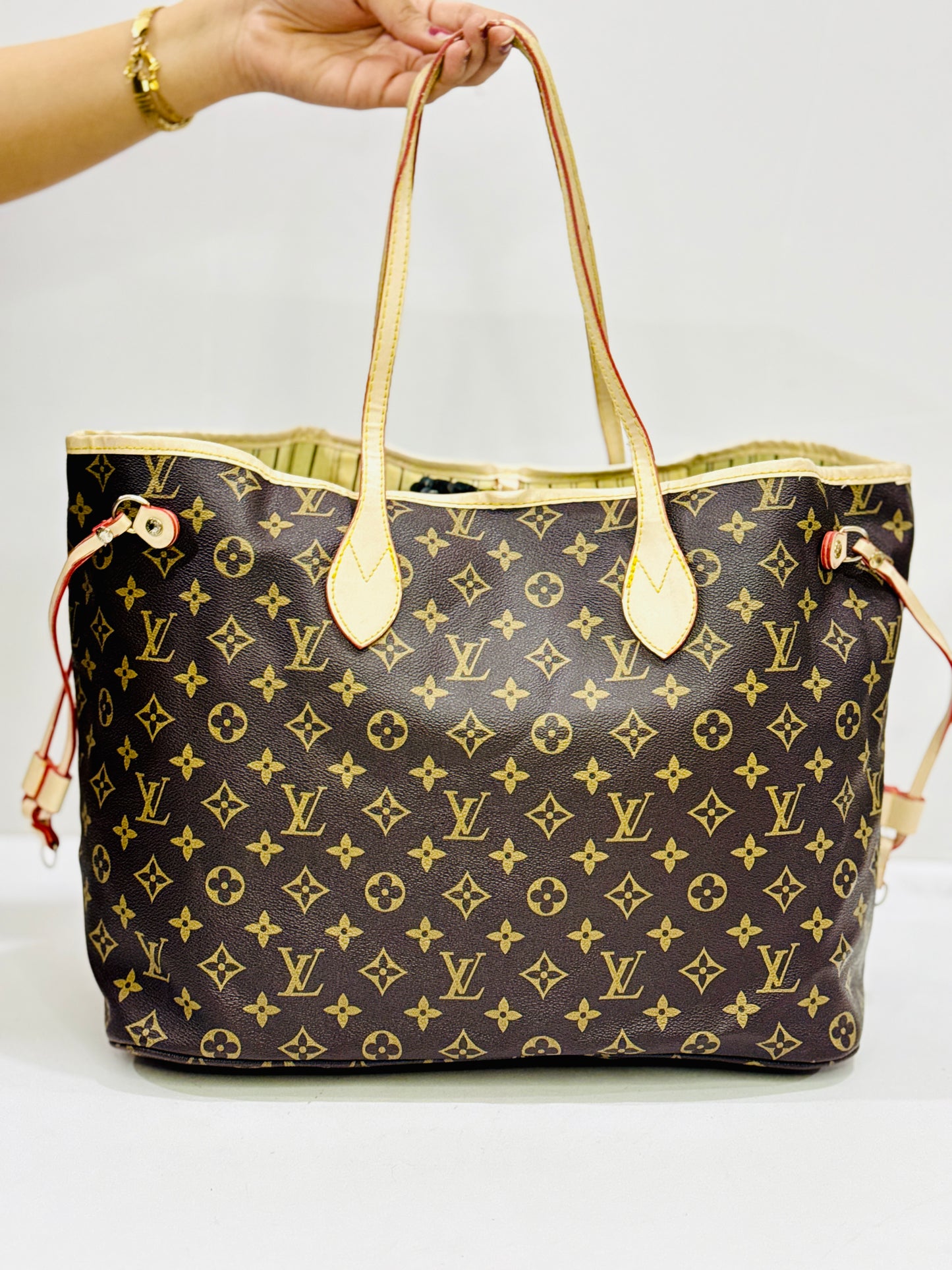 LV