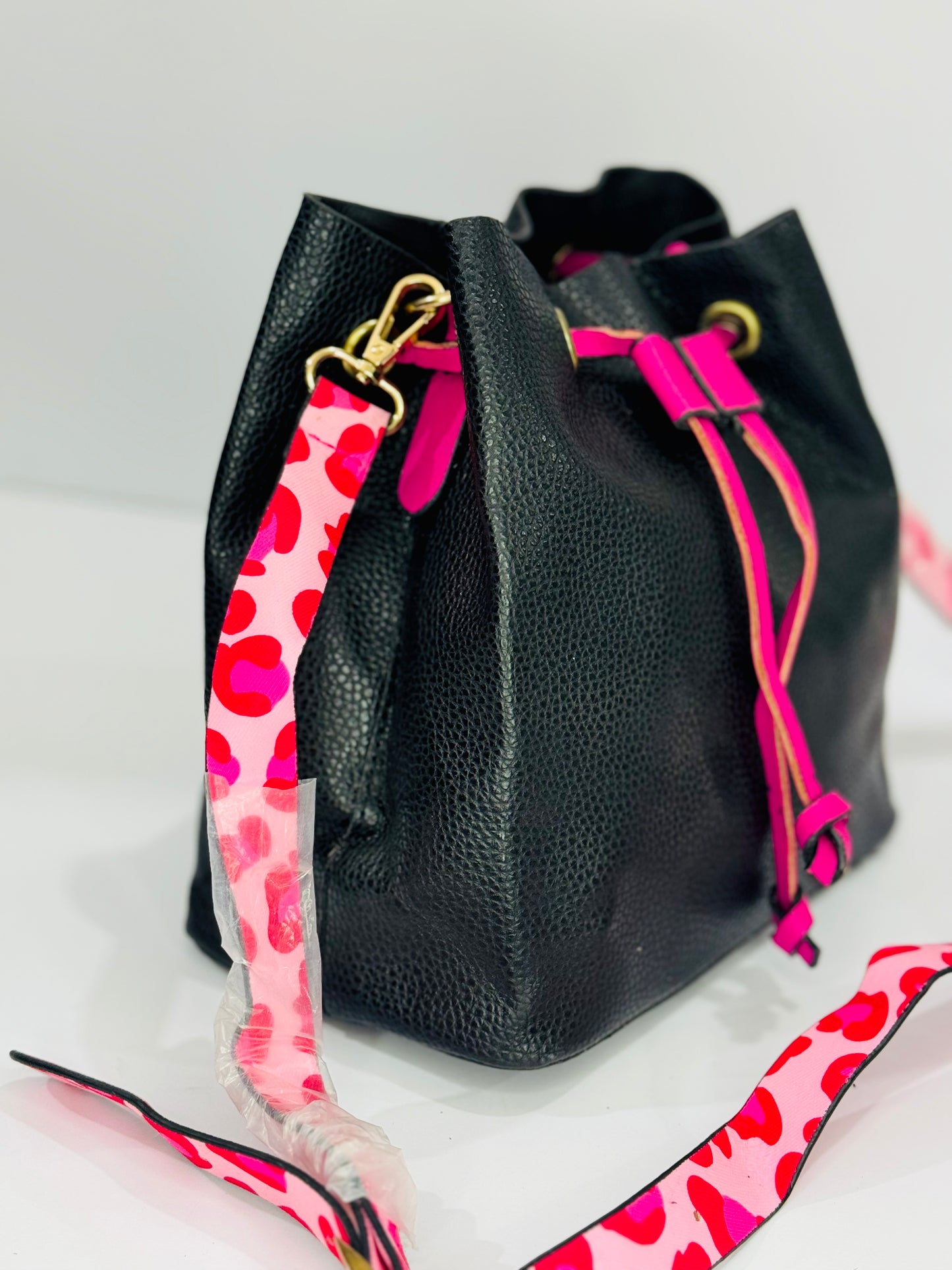 BUCKET | BAG