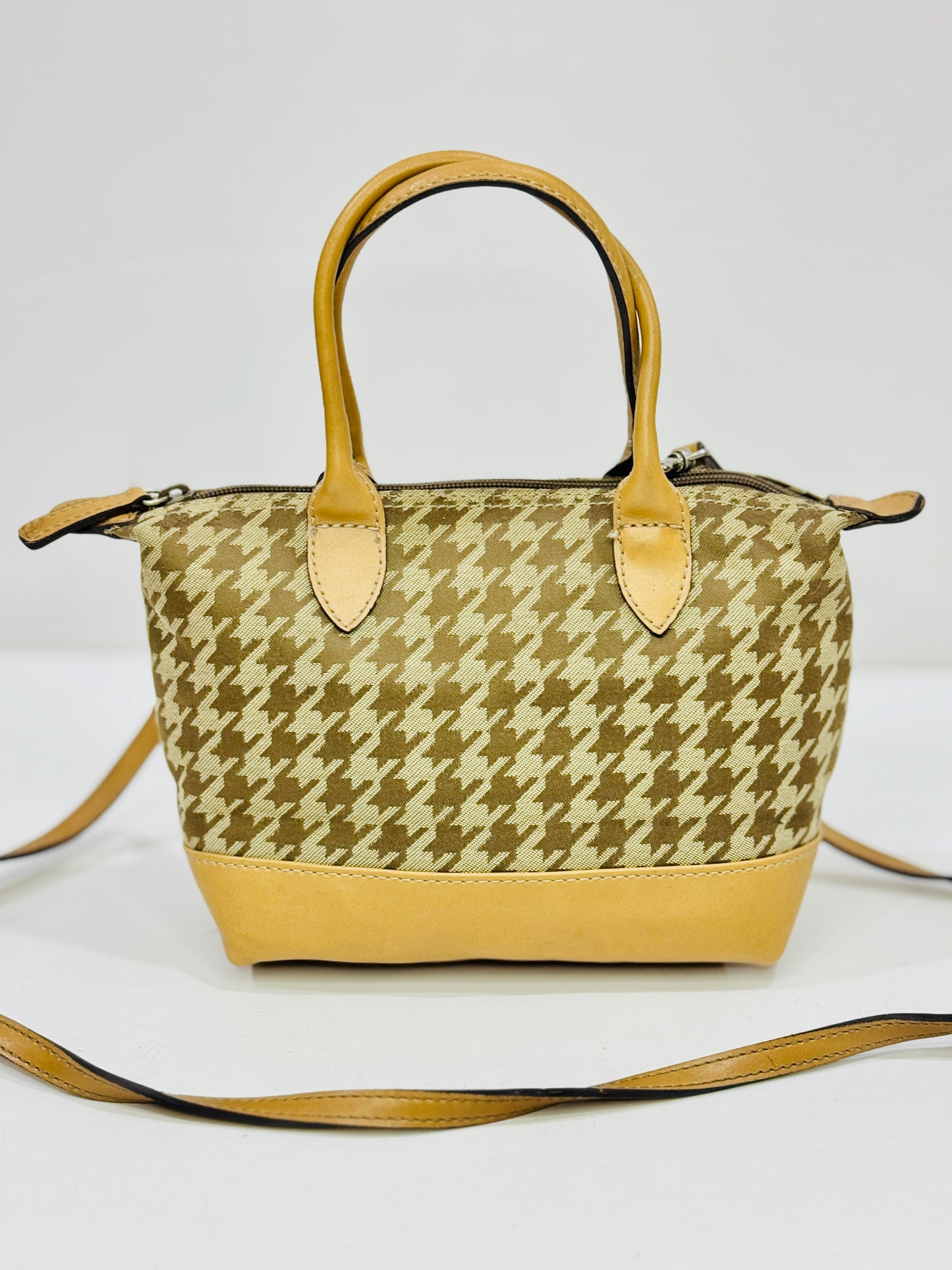 NINE WEST