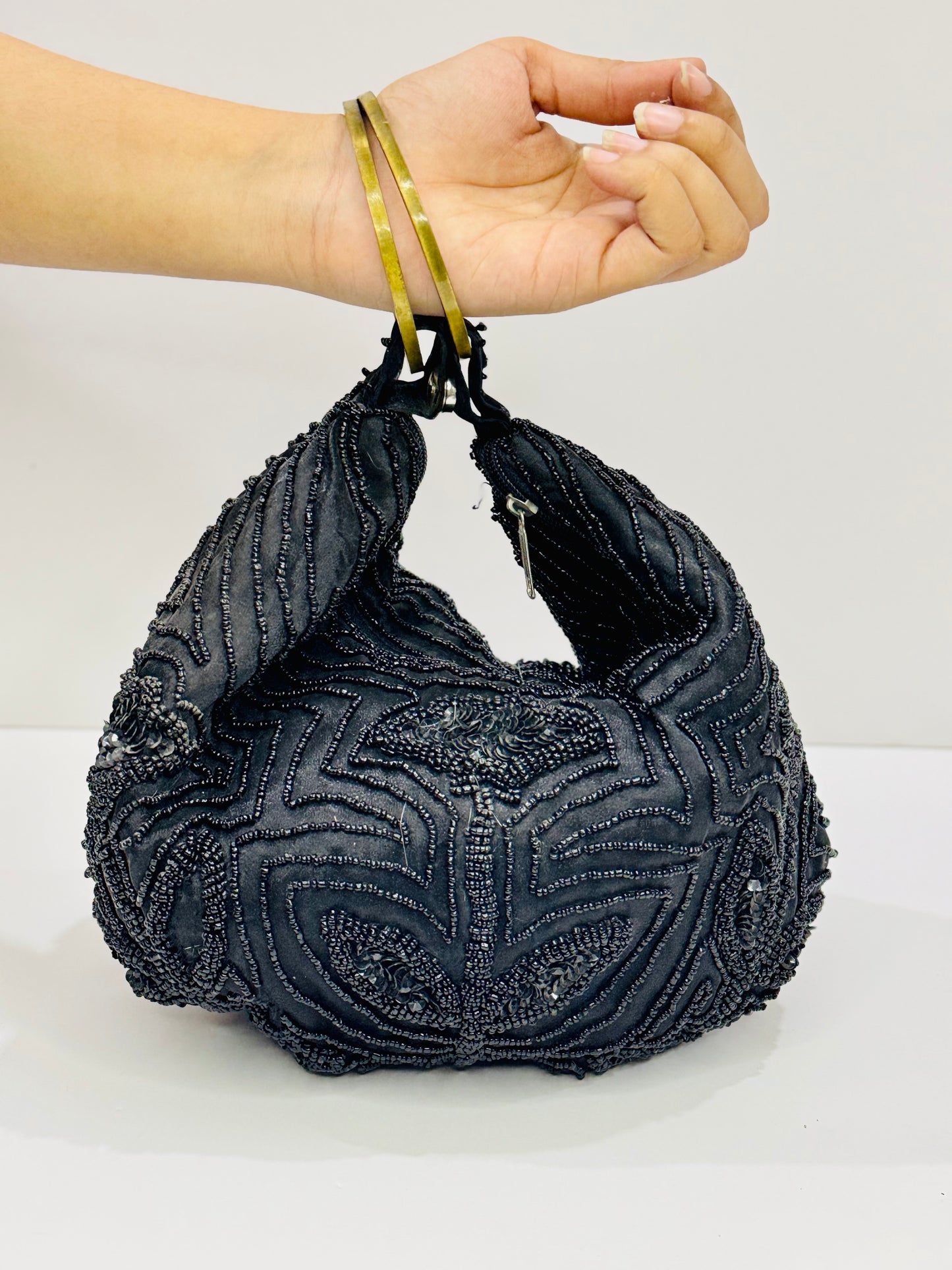 BEADED | BANGLE BAG