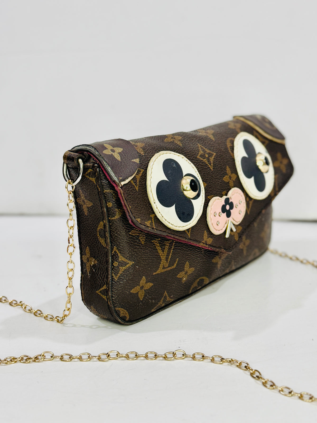 LV