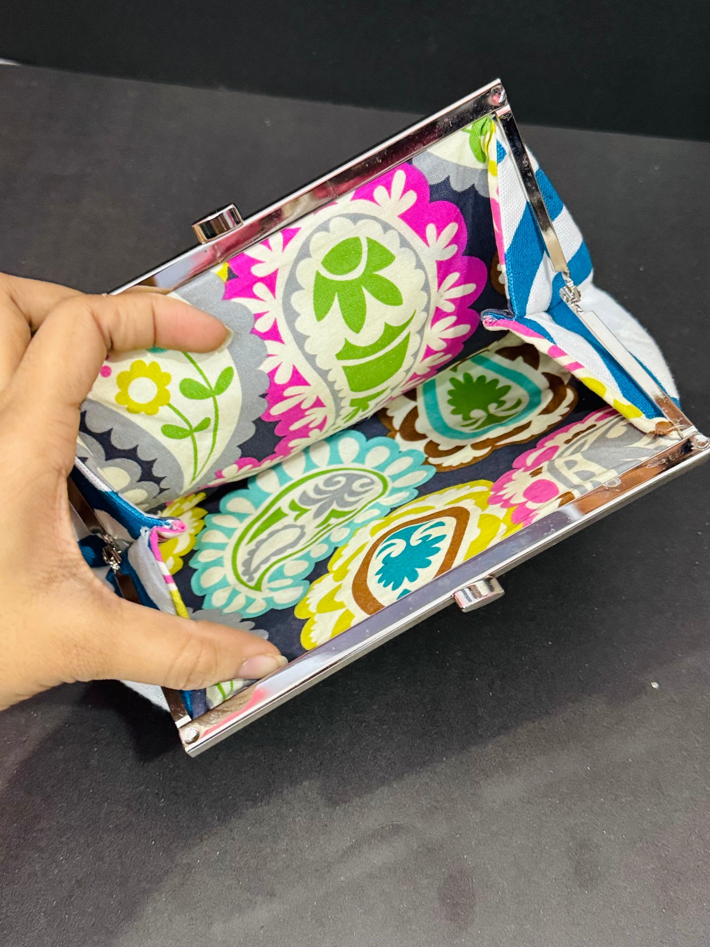 Canvas | Clutch