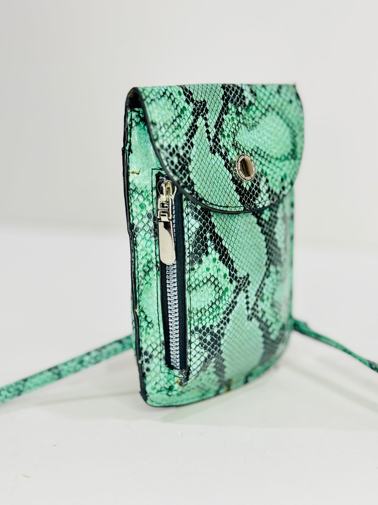 Mobile | Crossbody