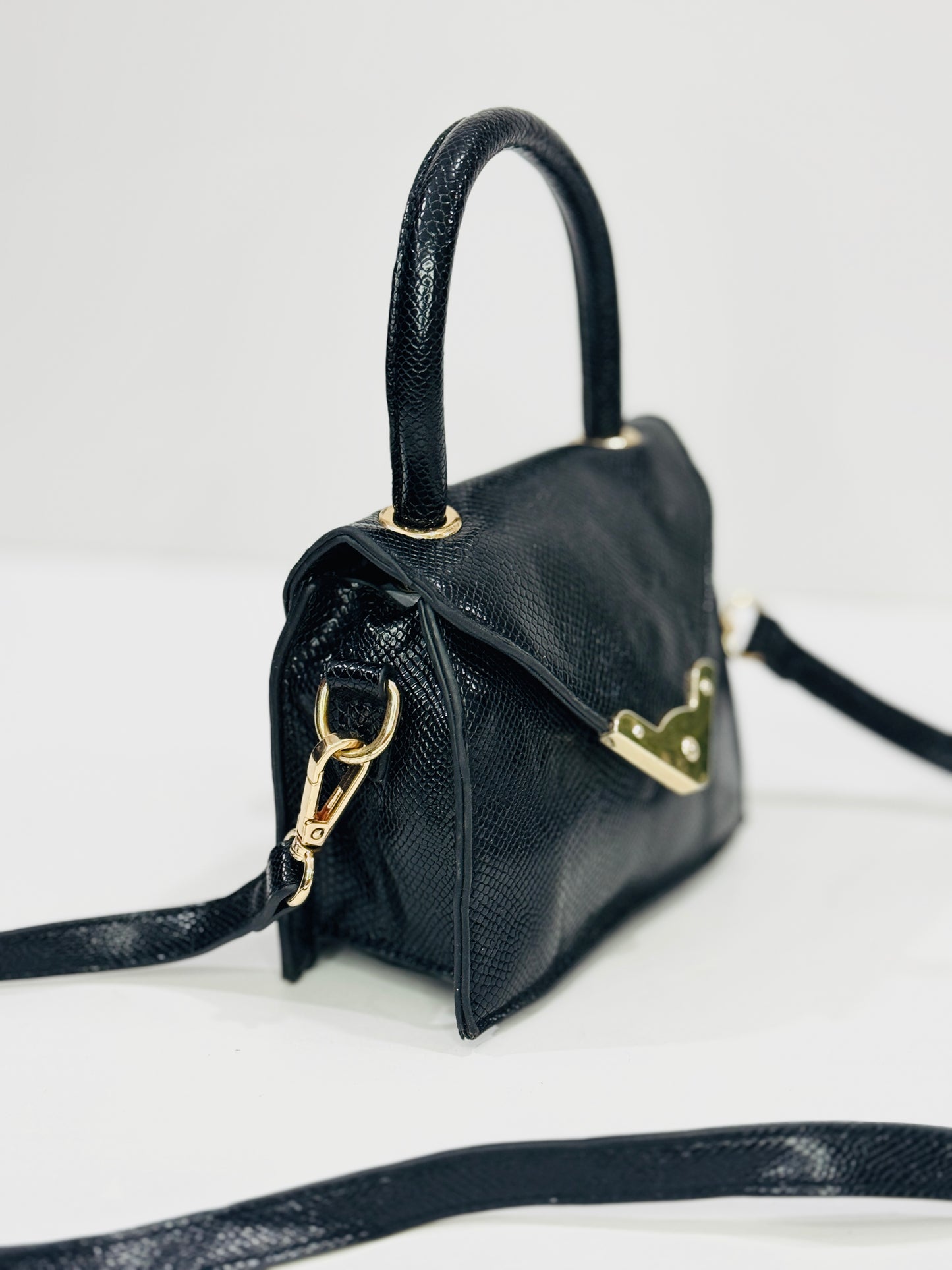 Prettylittlethings