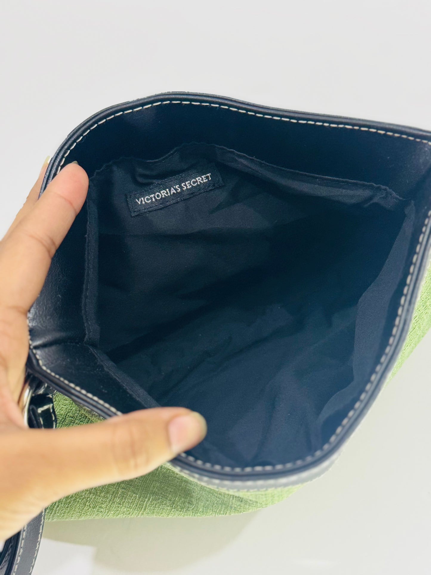 VICTORIA’S SECRET
