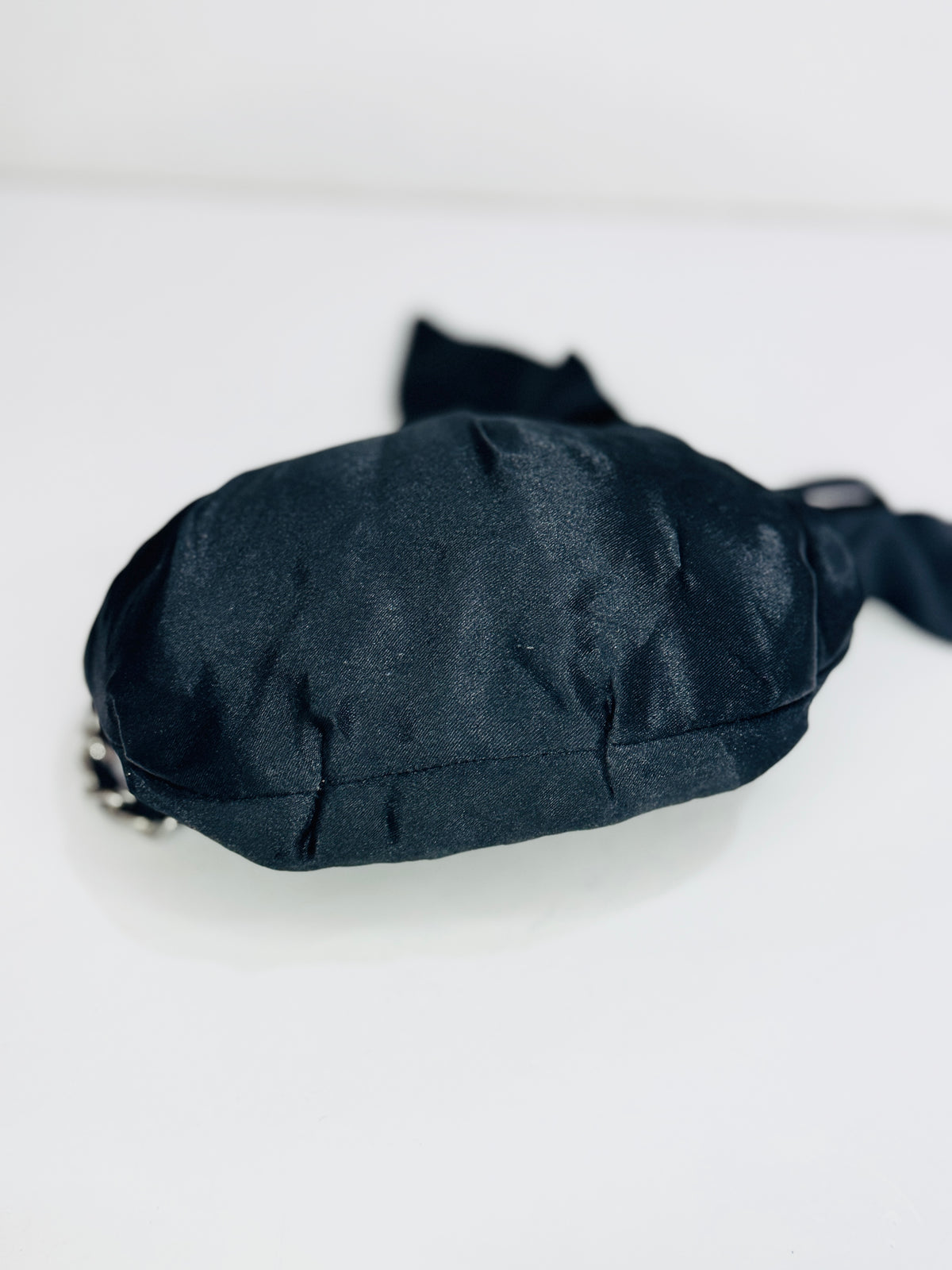 BOW SILK | CLUTCH