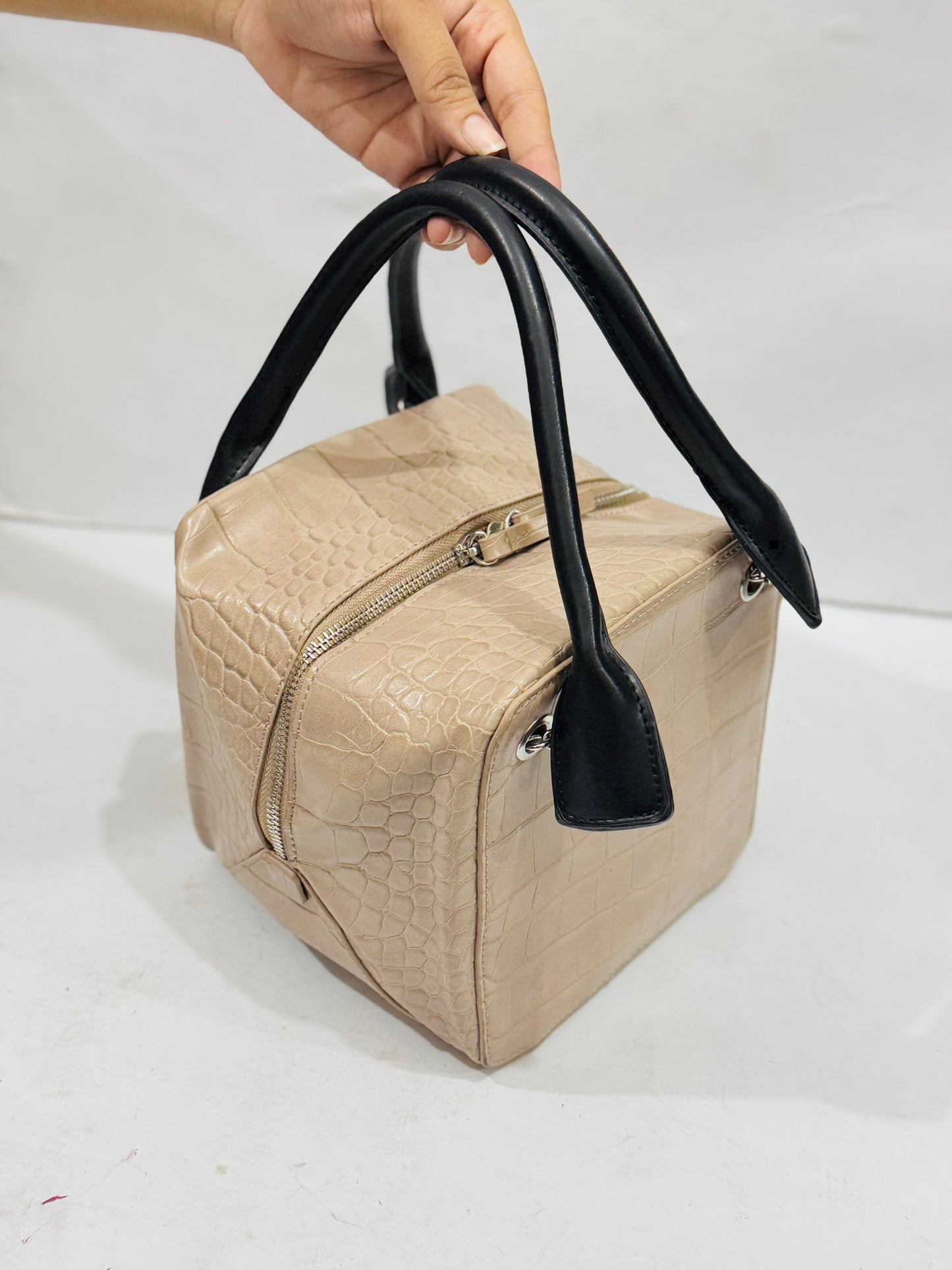 RESERVED Leather |Box Bag