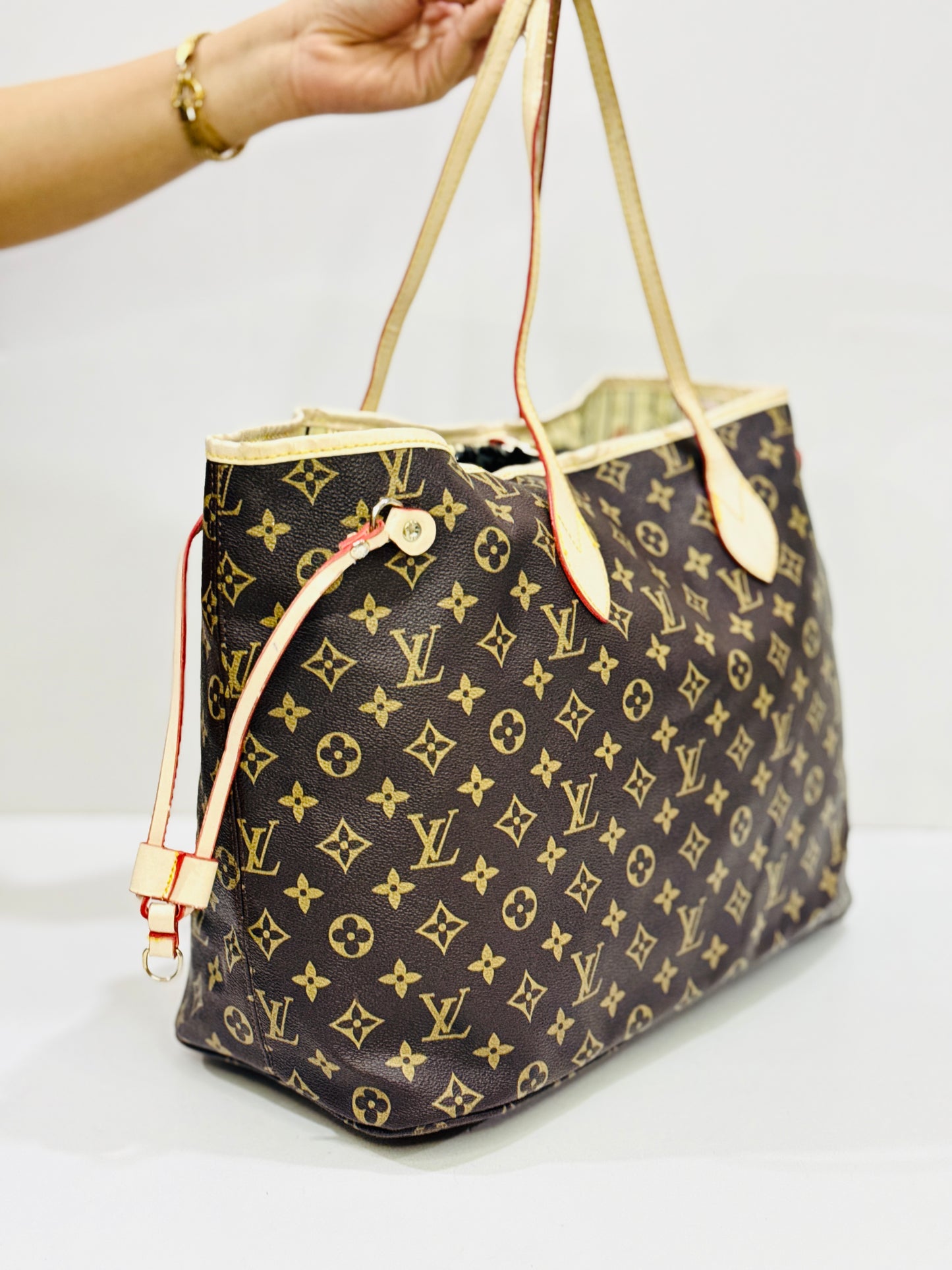 LV