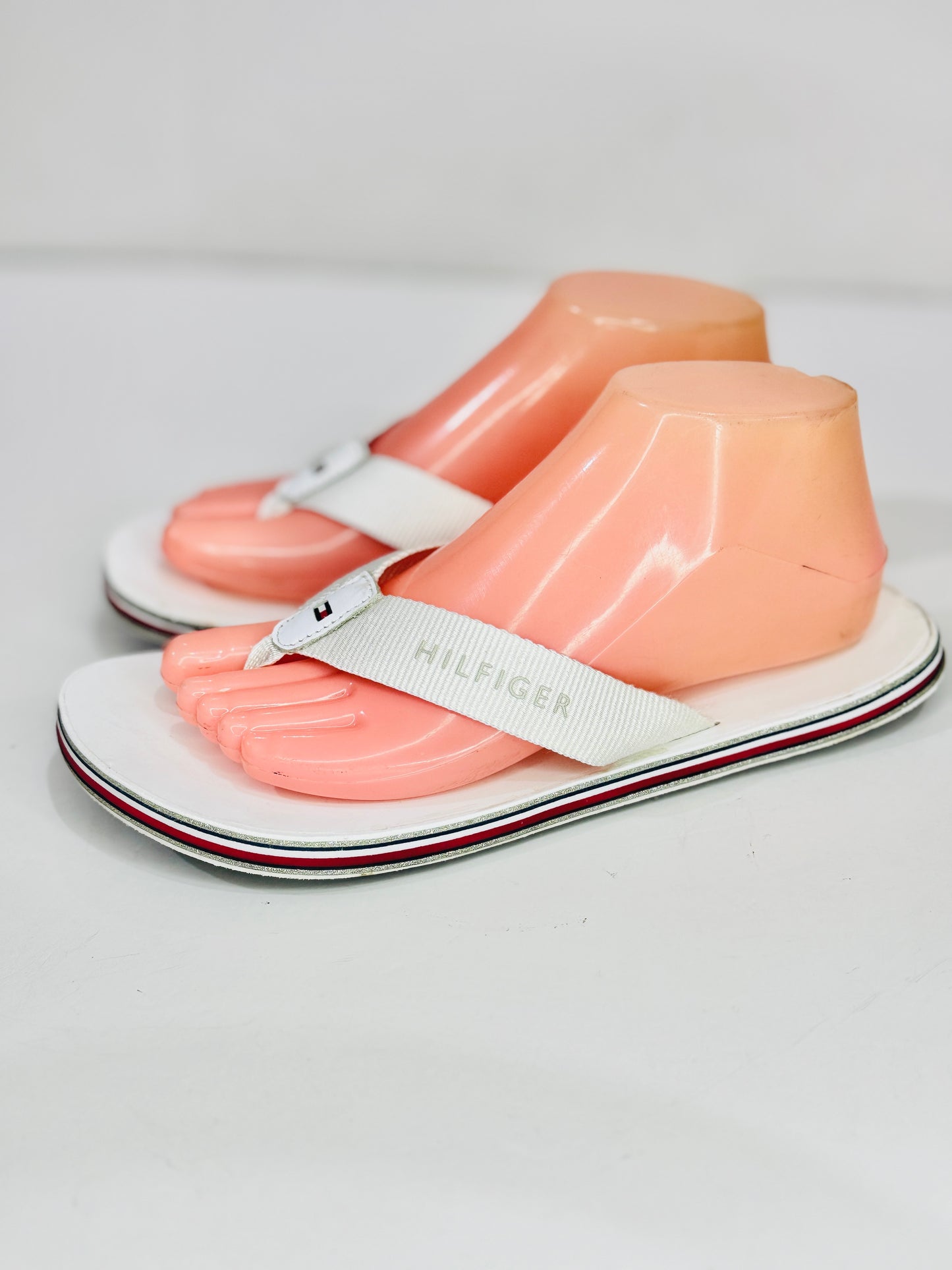TOMMY HILFIGER | 39