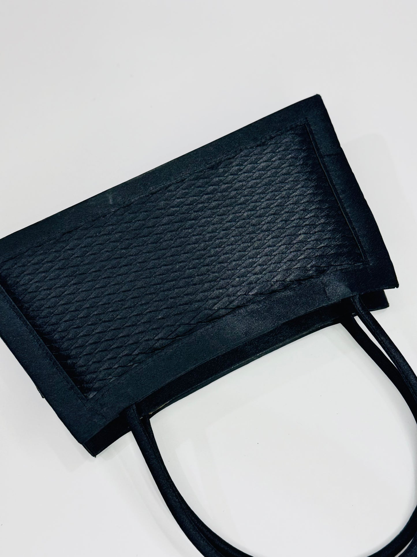 SILK | HAND BAG