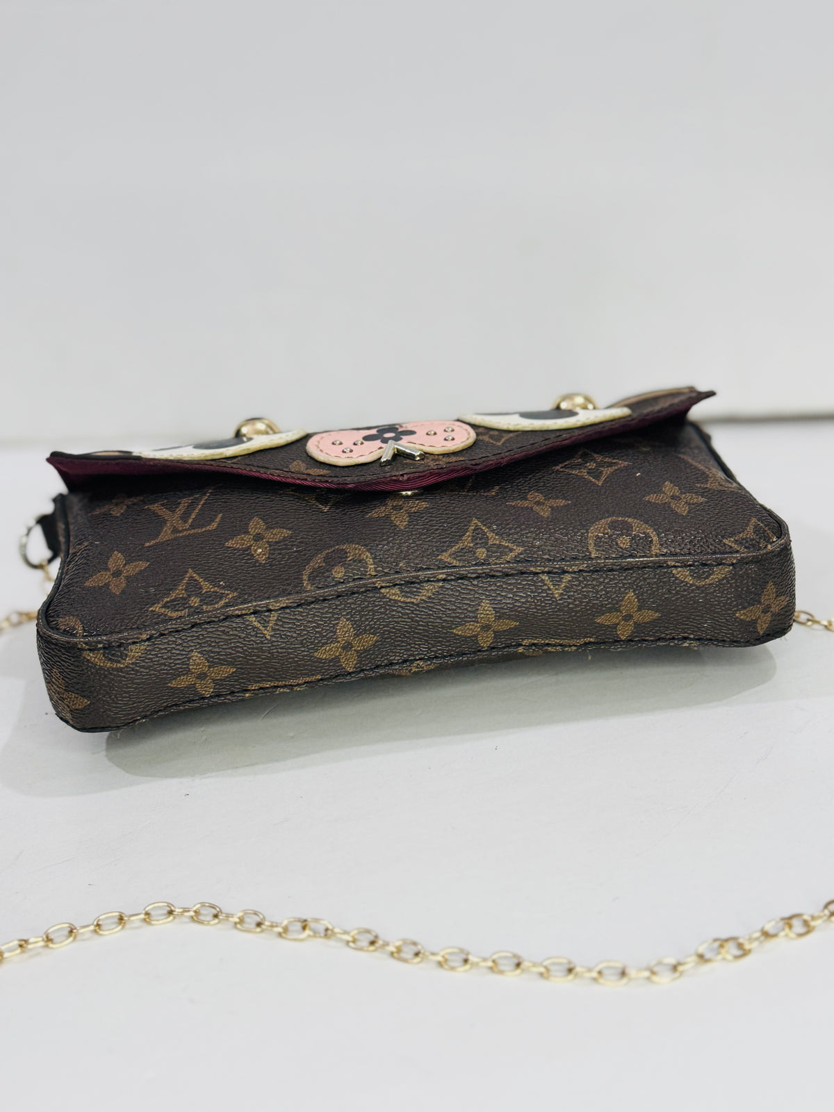 LV