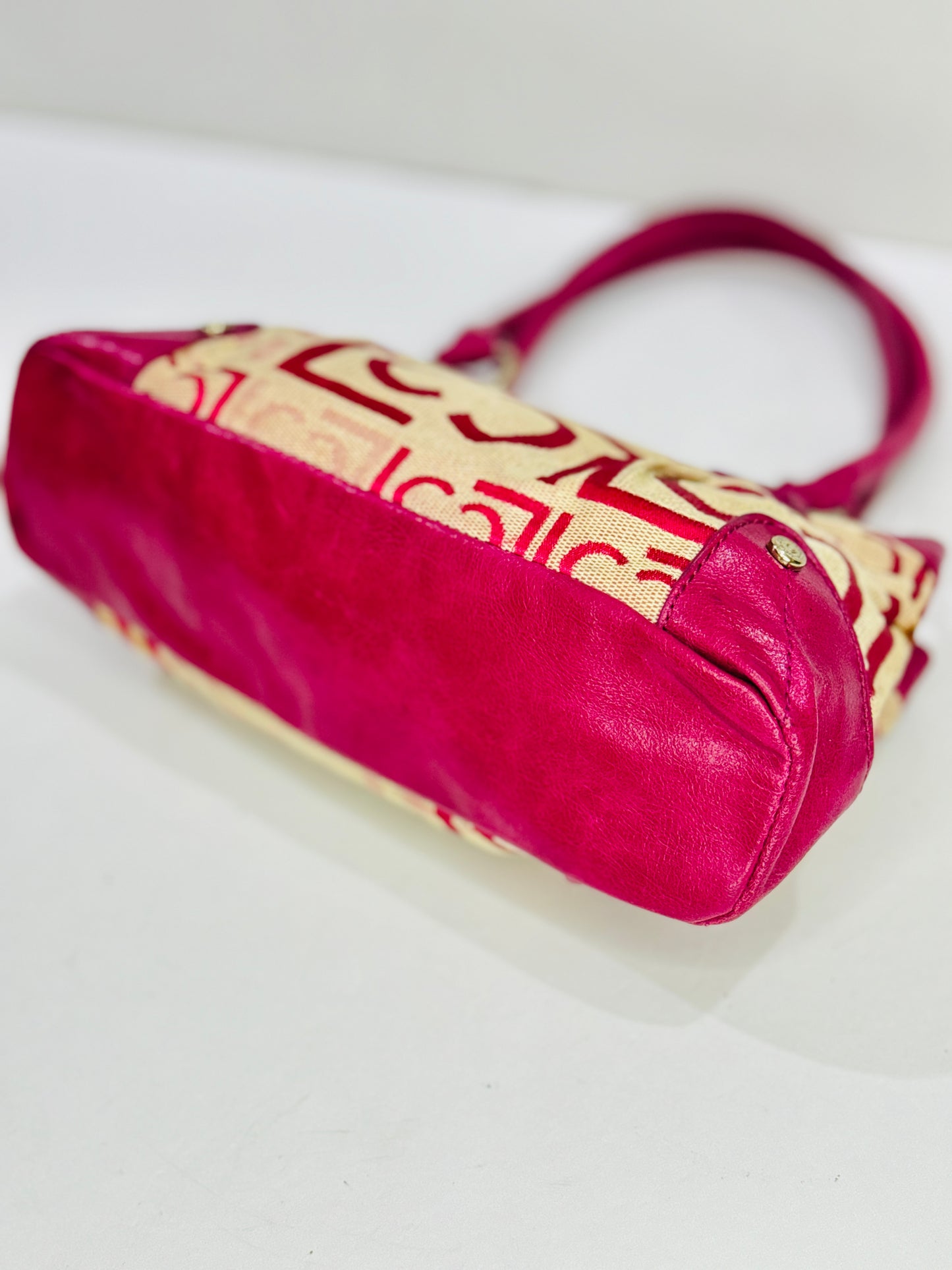 LIZ CLAIBORNE