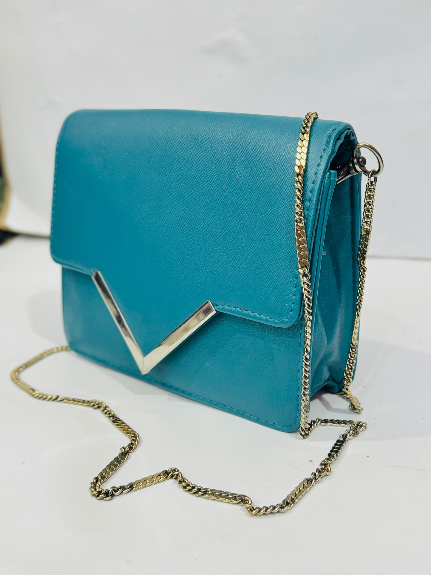 Atmosphere |Chain Crossbody